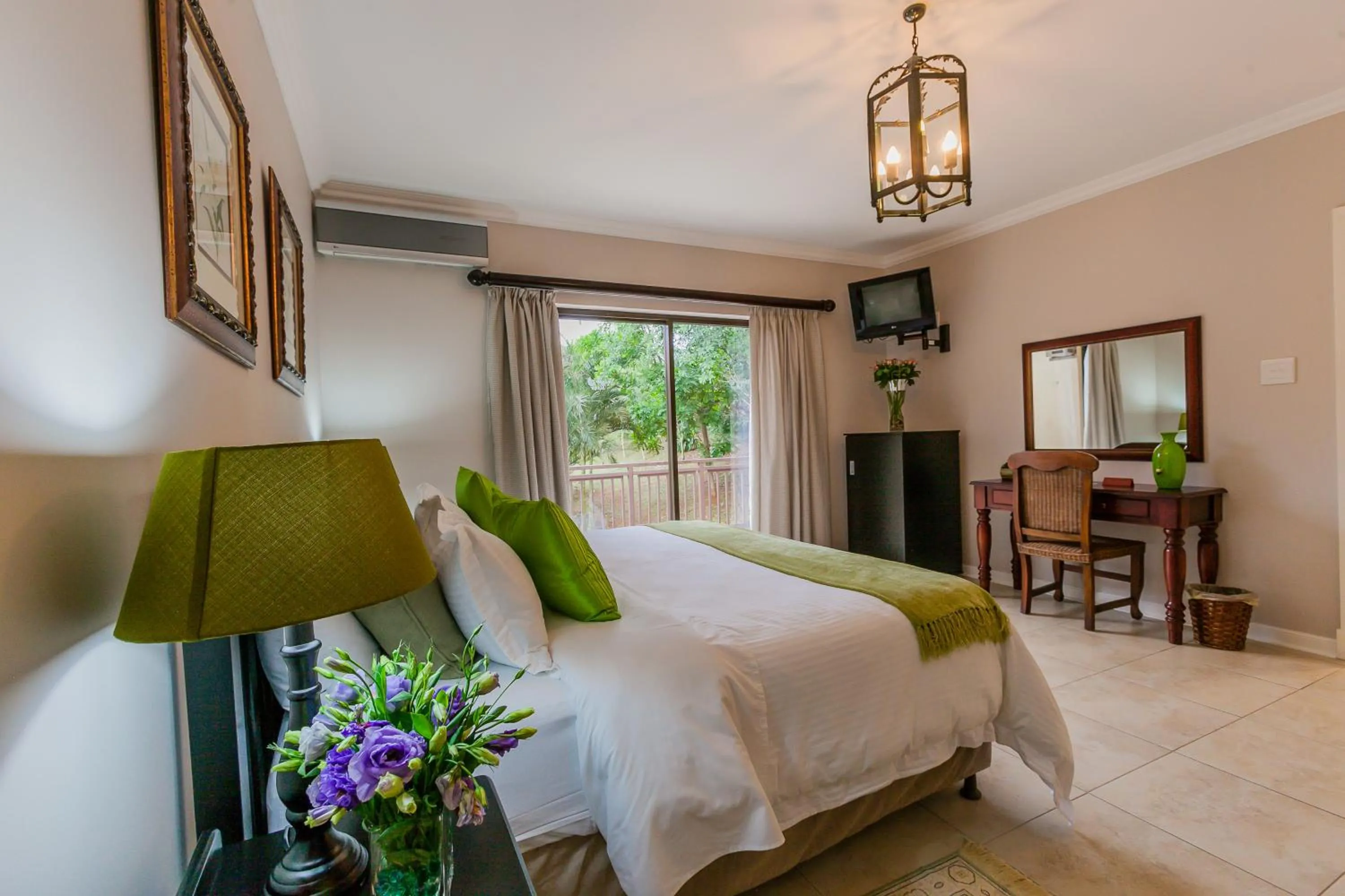 Bed in Relax Inn