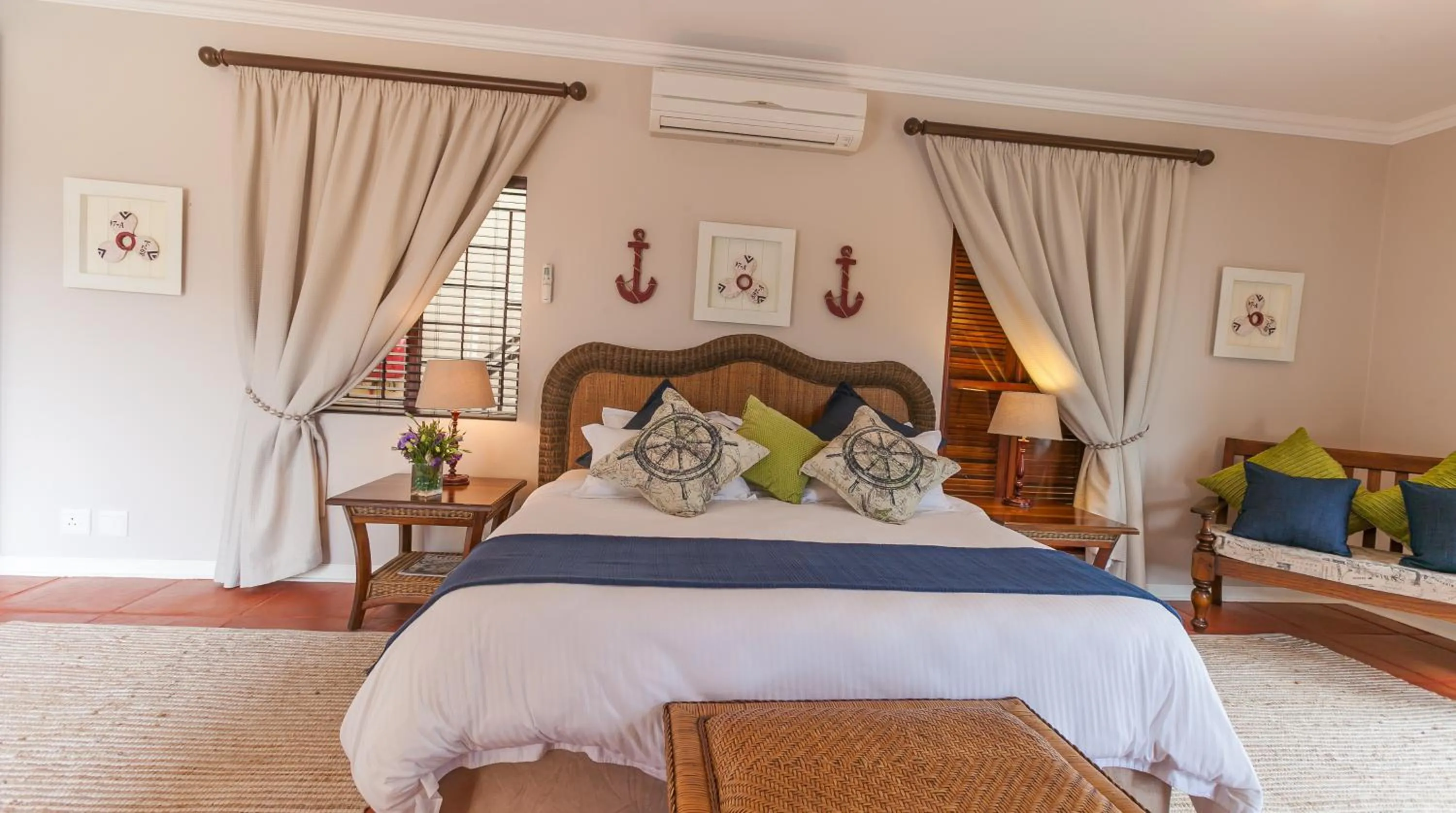 Bed in Relax Inn