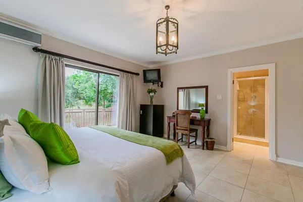 Photo of the whole room, Bed in Relax Inn