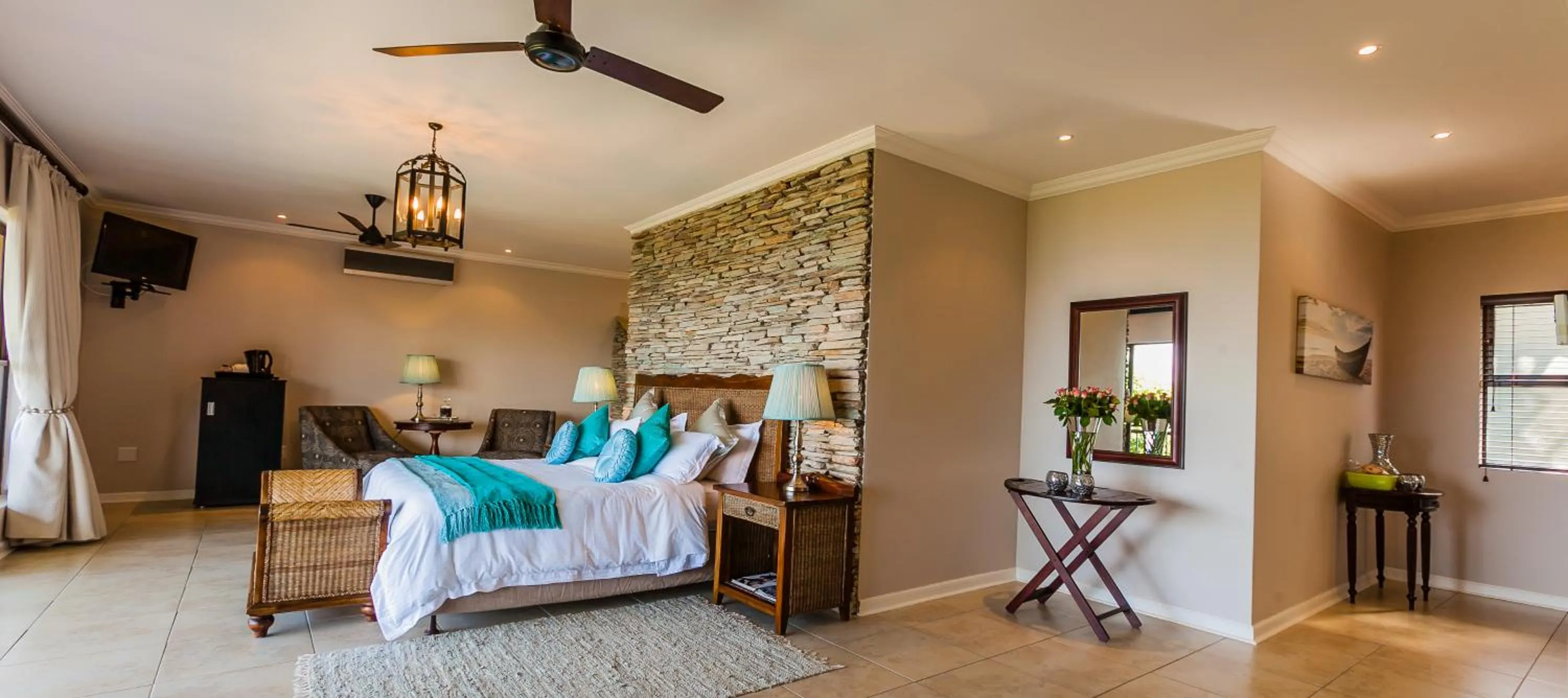 Photo of the whole room, Bed in Relax Inn