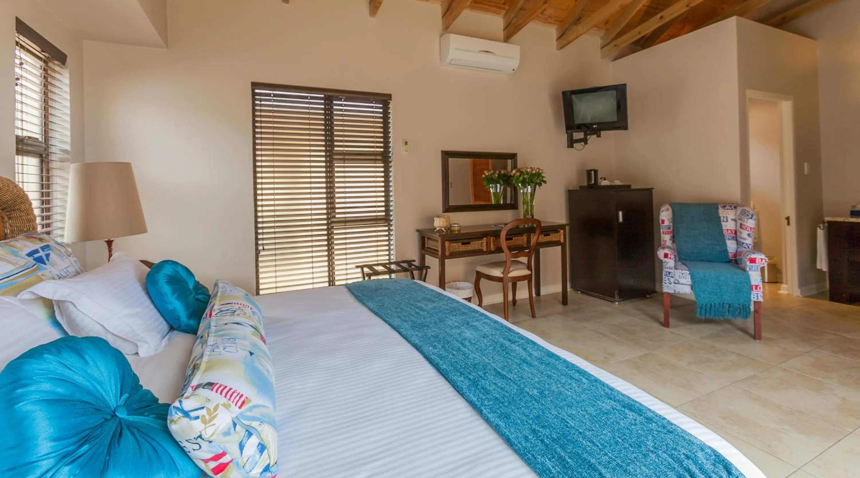 Bed in Relax Inn