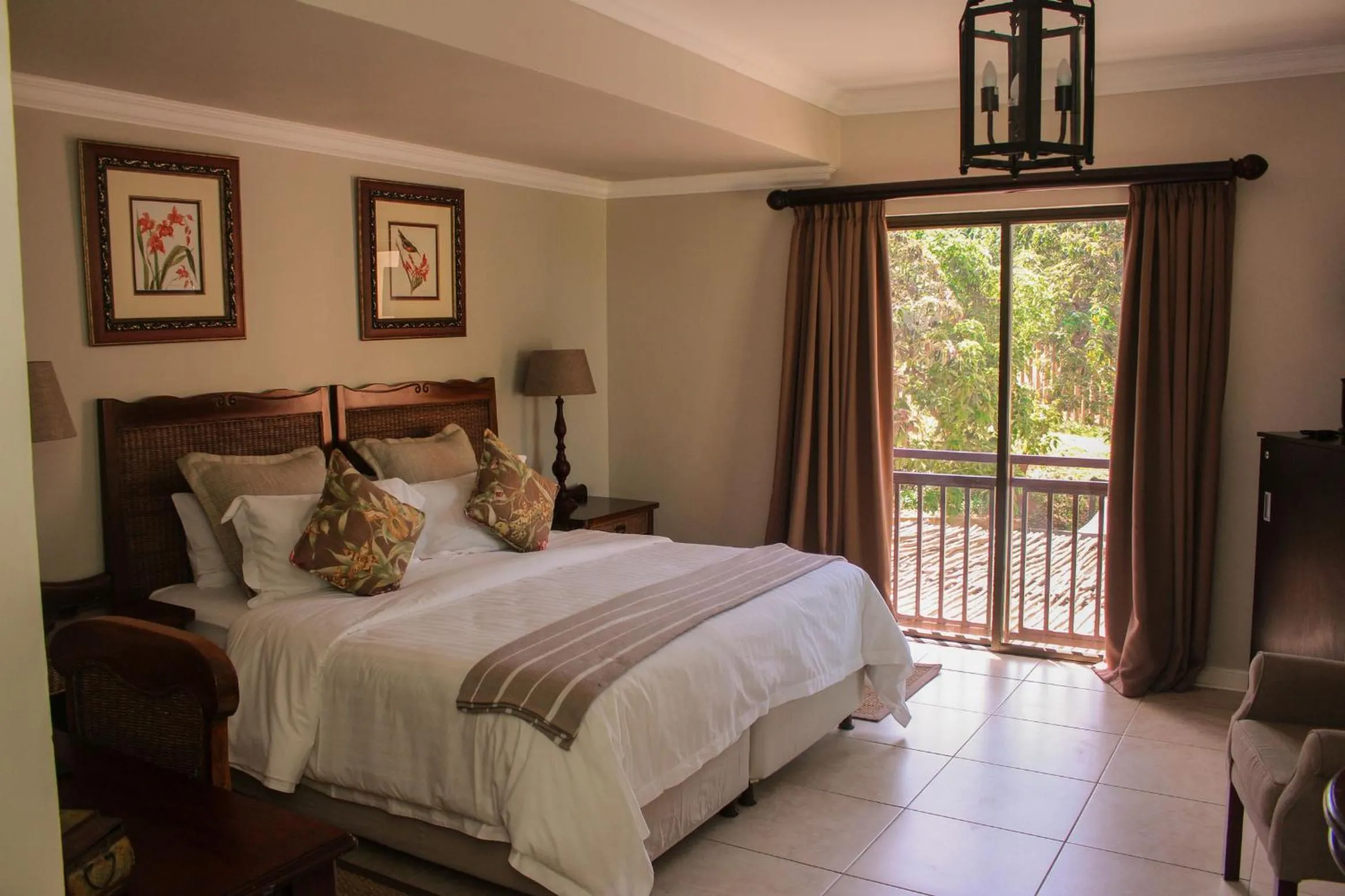 Bedroom, Bed in Relax Inn
