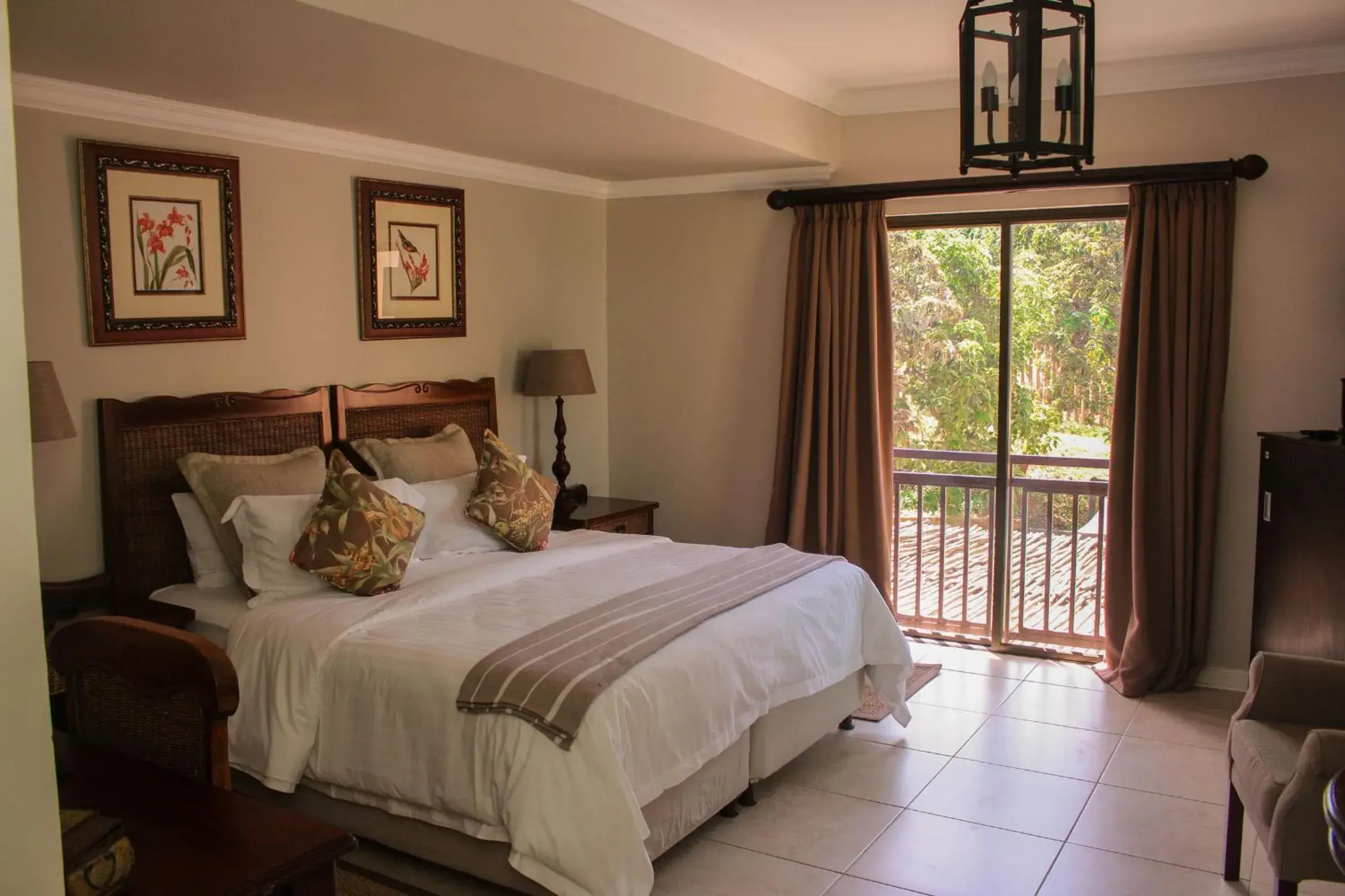 Suite with Balcony in Relax Inn Suite with Balcony in Relax Inn