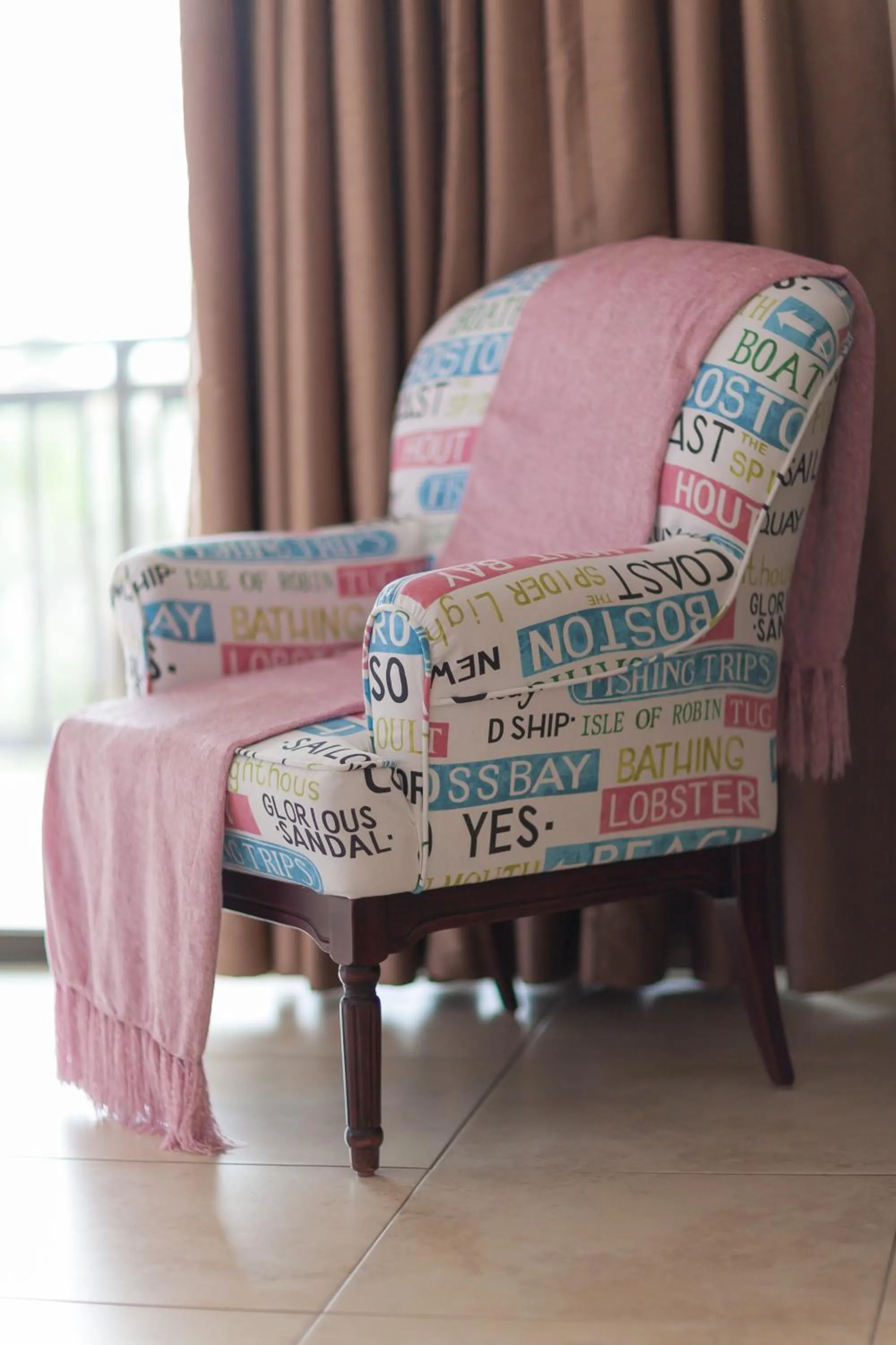 Seating area in Relax Inn