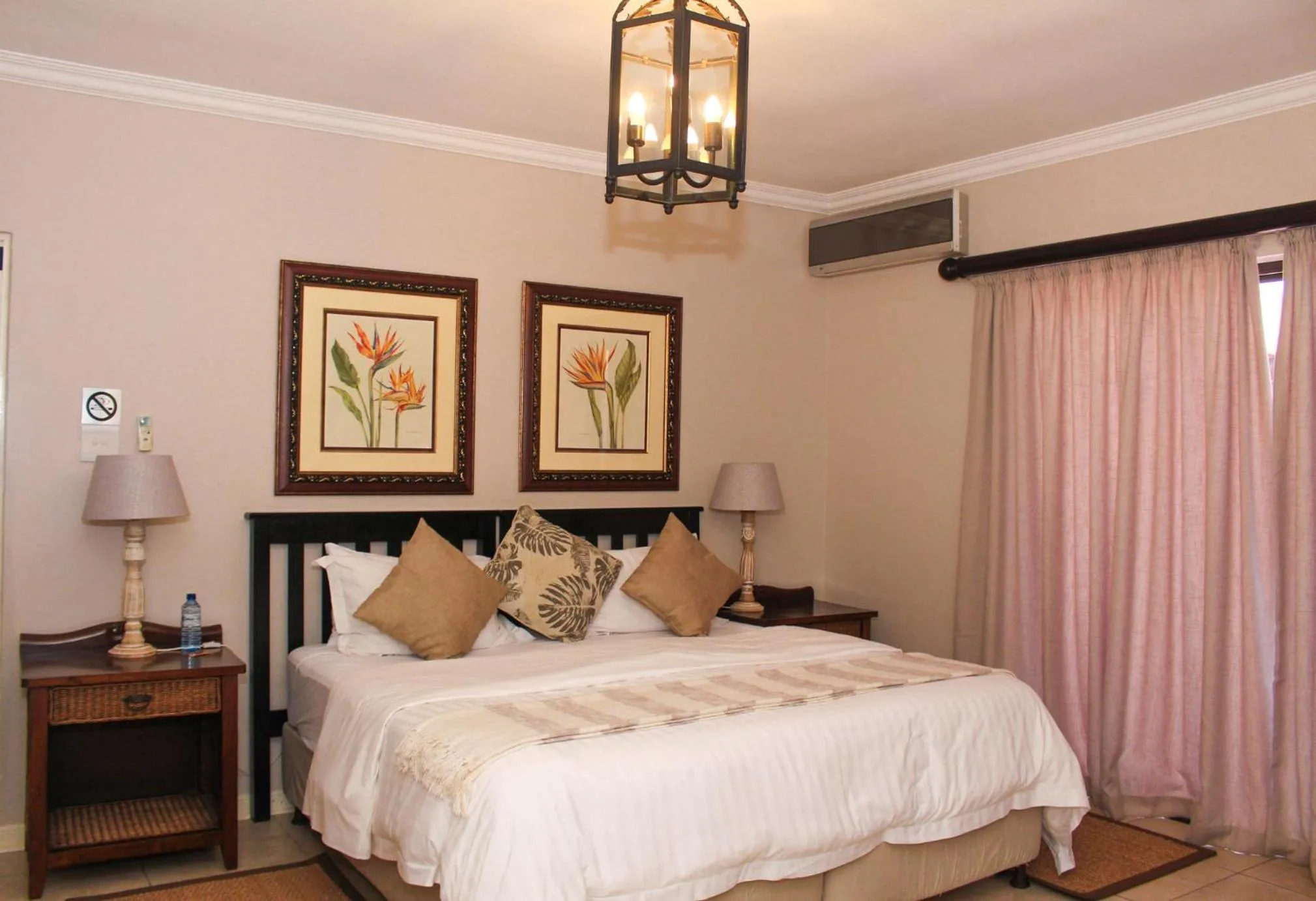 Bedroom, Bed in Relax Inn