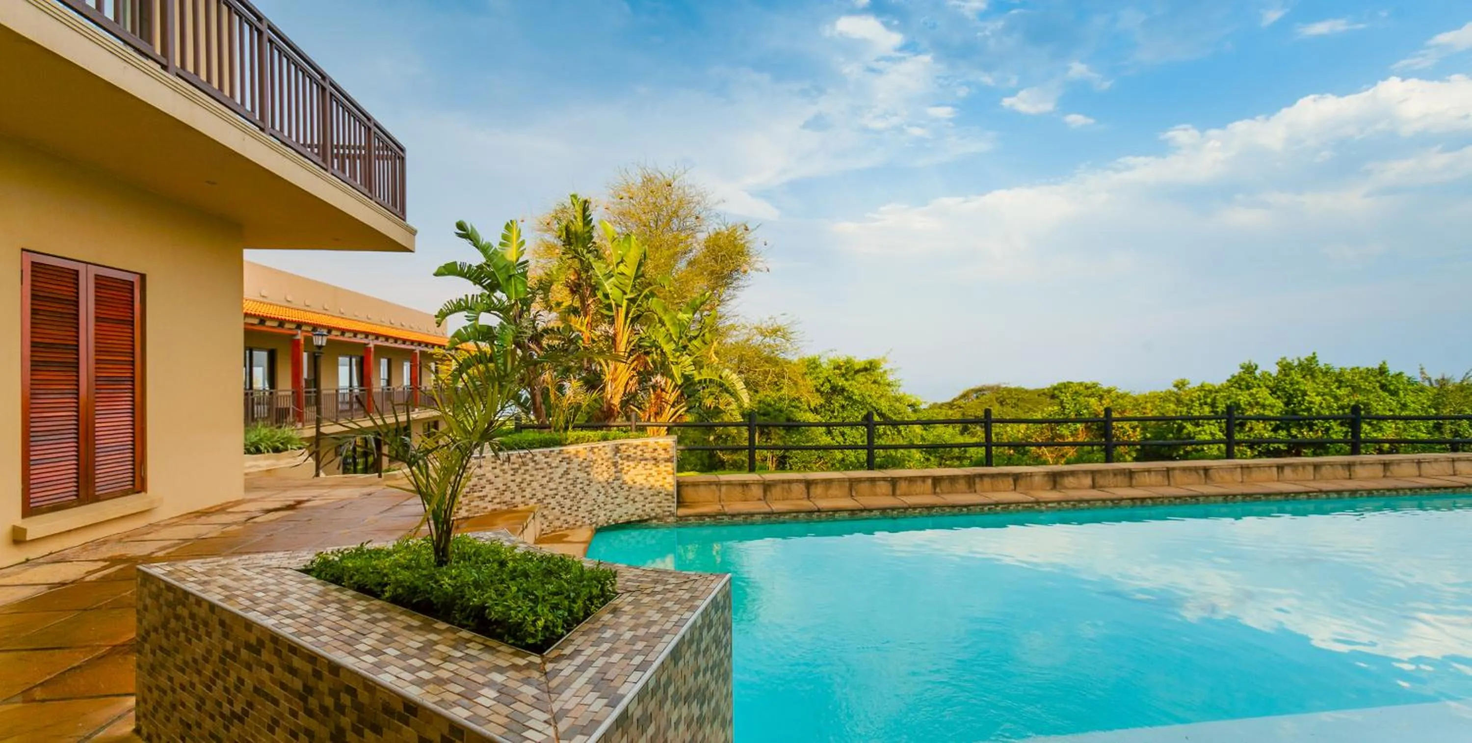 Swimming pool in Relax Inn
