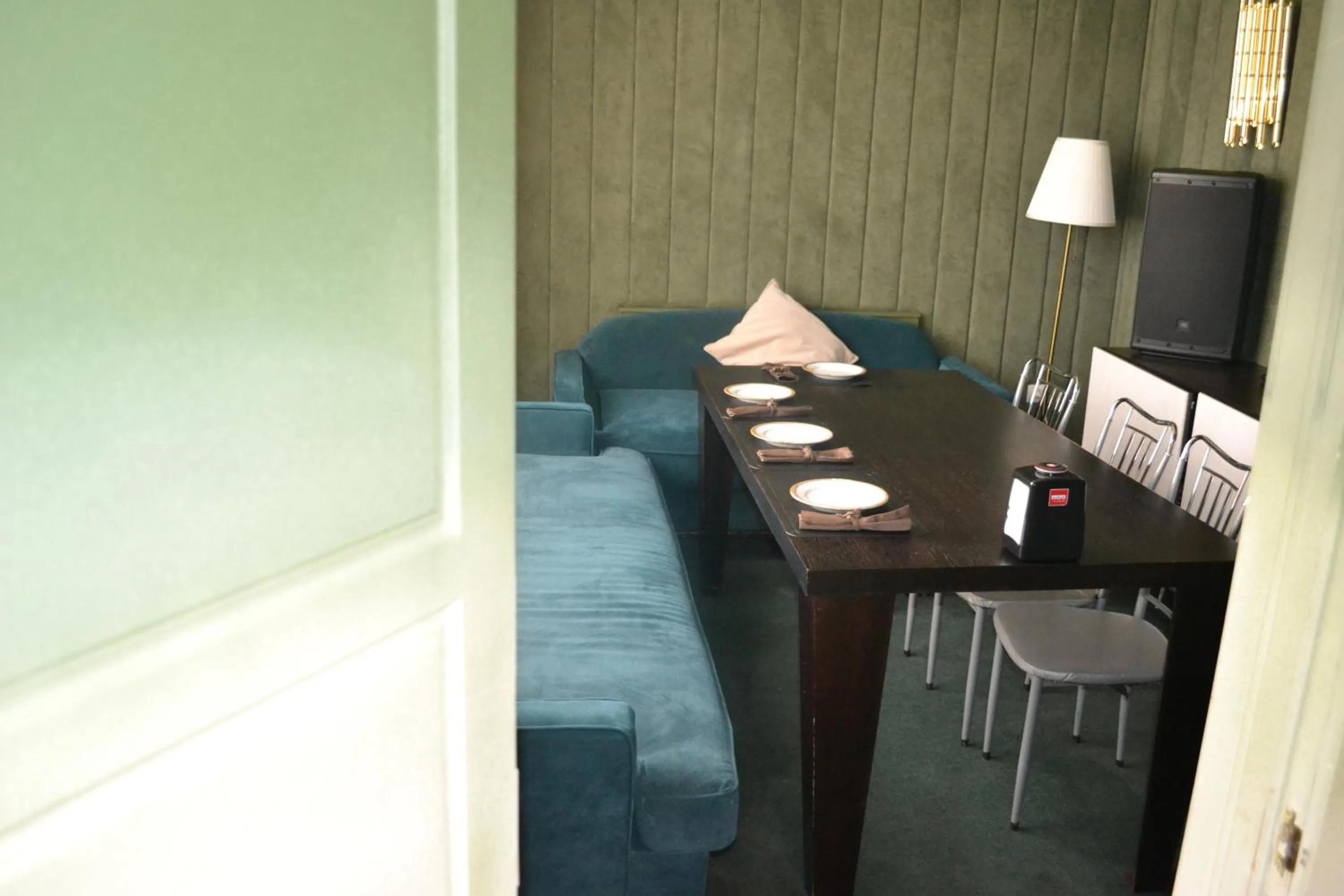 Restaurant/places to eat in Ayhan Hotel