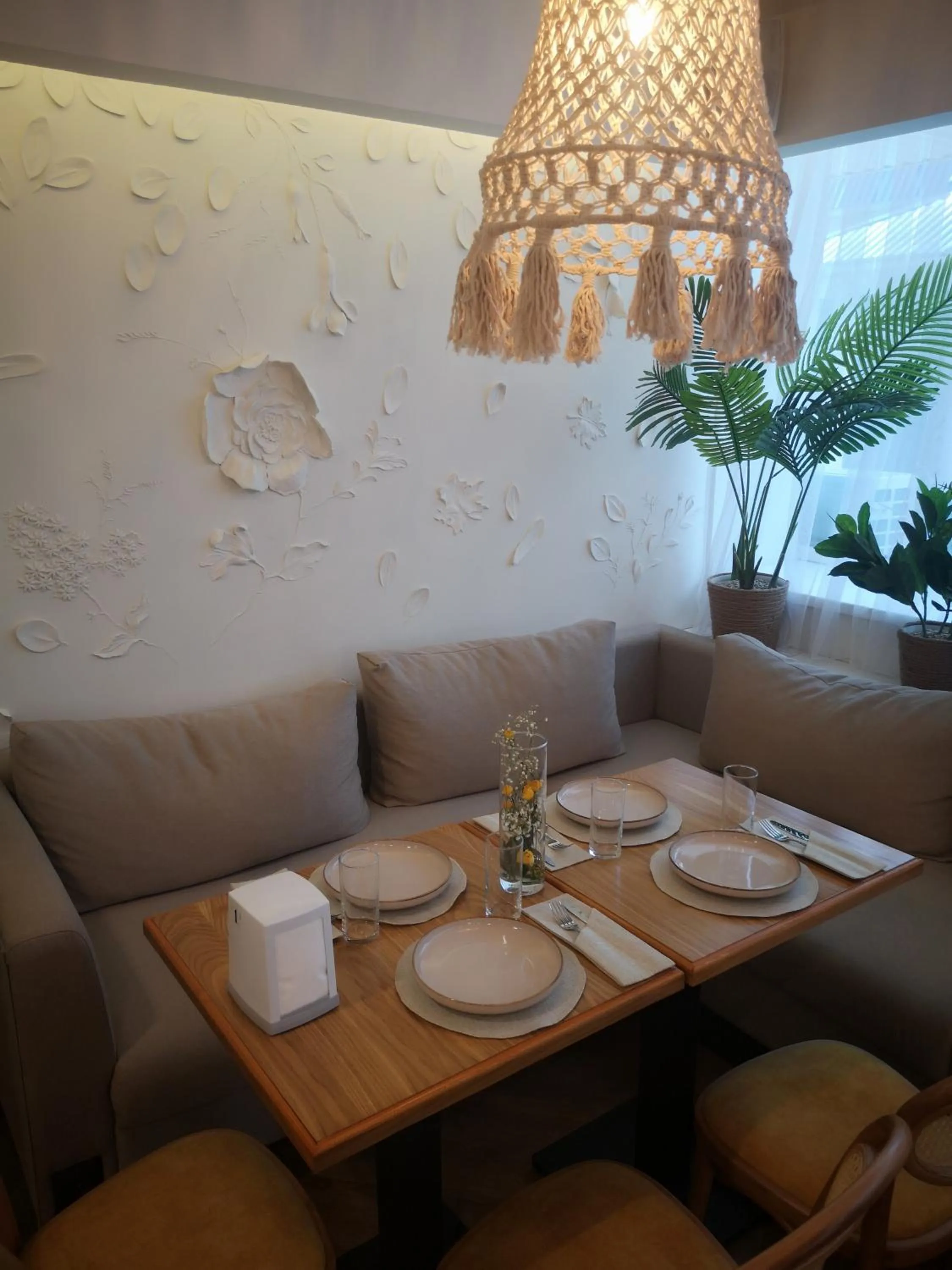 Dining area in Ayhan Hotel