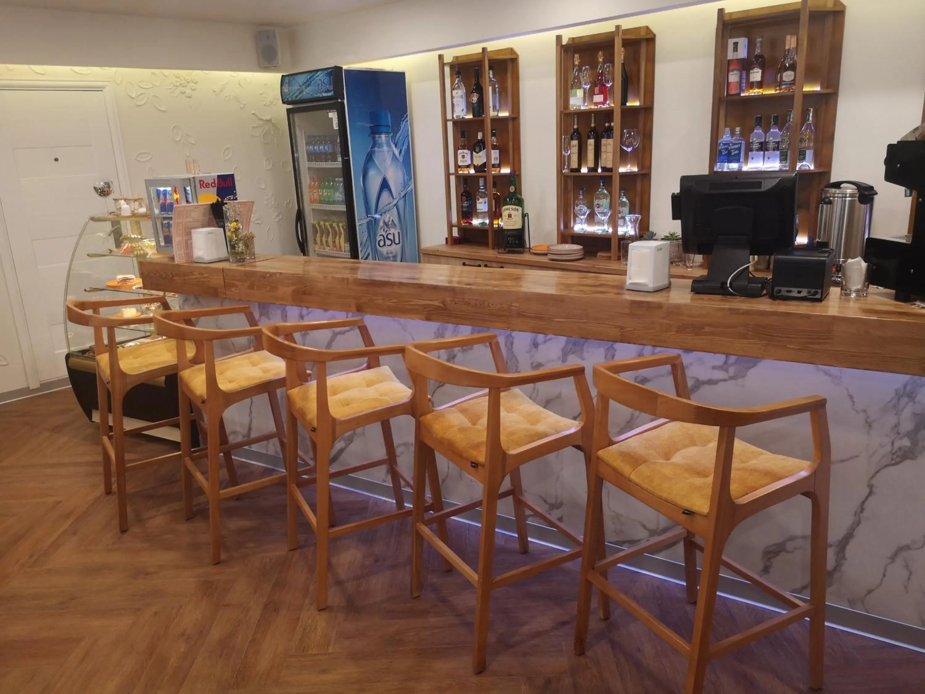 Restaurant/places to eat in Ayhan Hotel