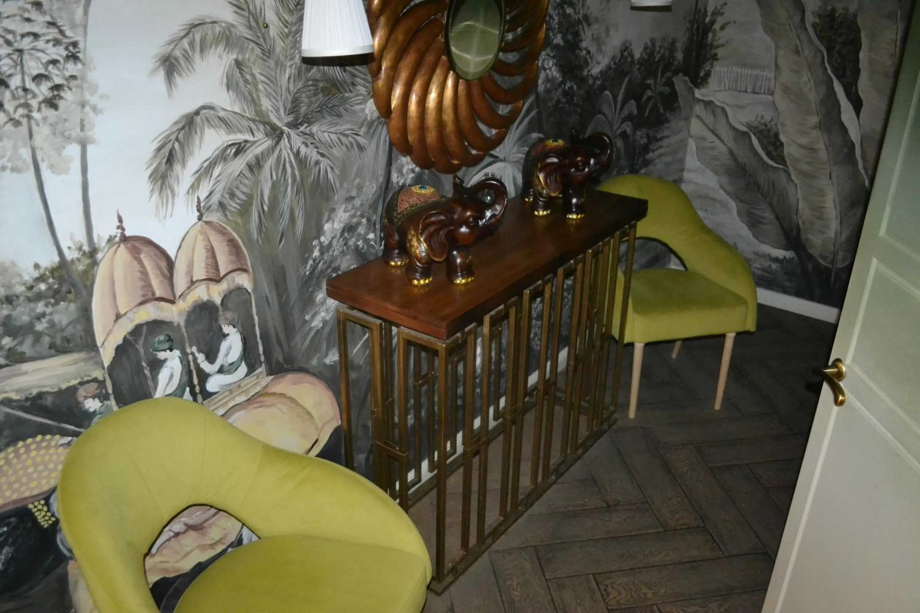 Nightclub / DJ in Ayhan Hotel