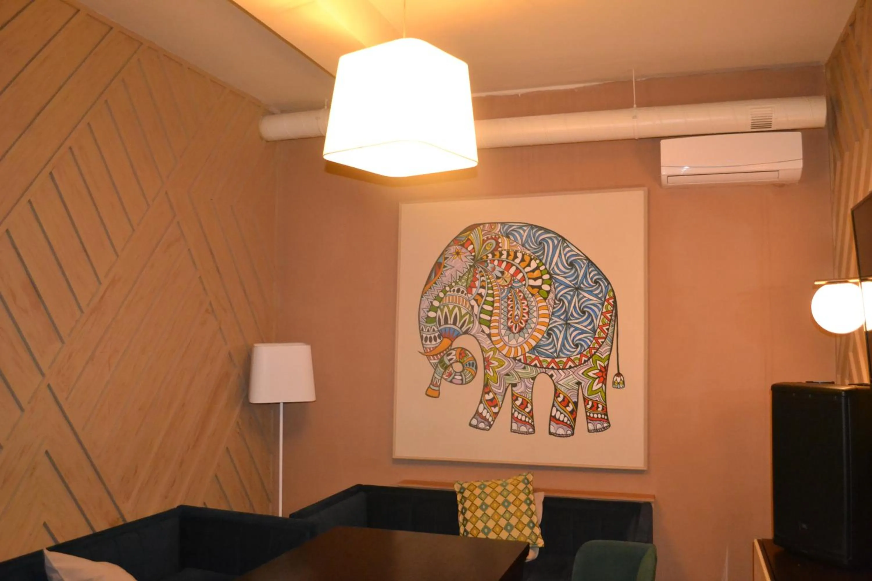 Restaurant/places to eat in Ayhan Hotel