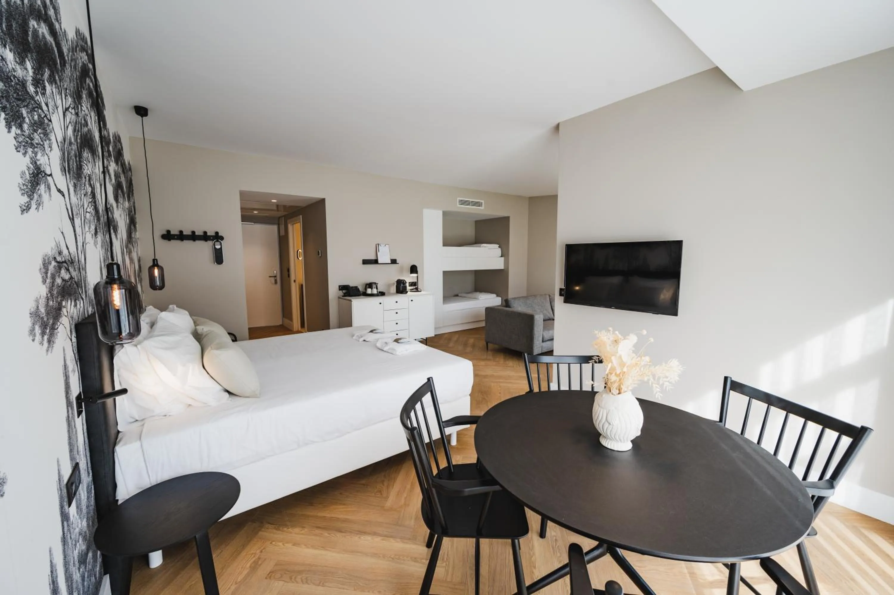 Bedroom, Bed in Van der Valk Hotel Bloom Saint Aygulf