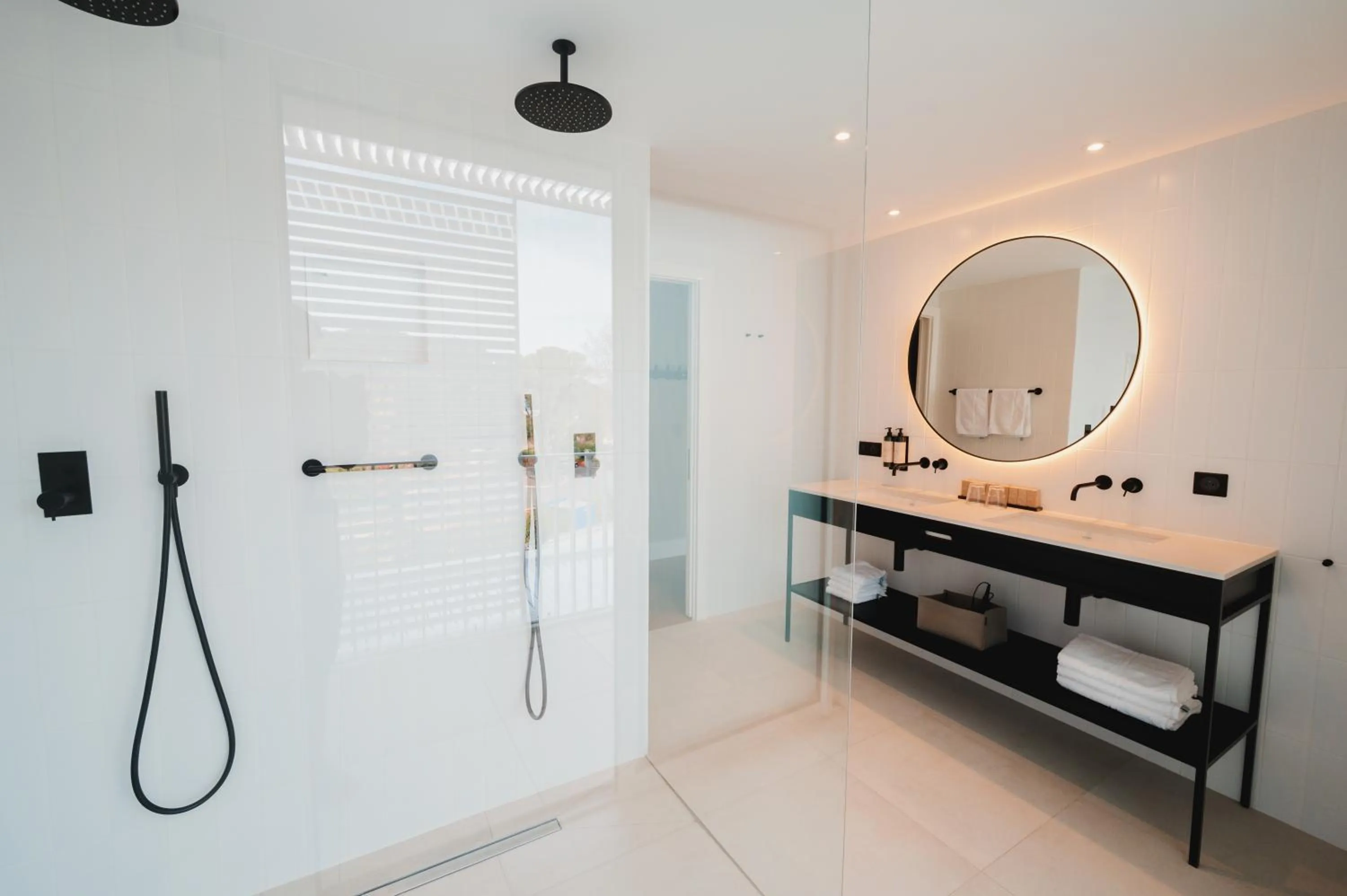 Bathroom in Van der Valk Hotel Bloom Saint Aygulf