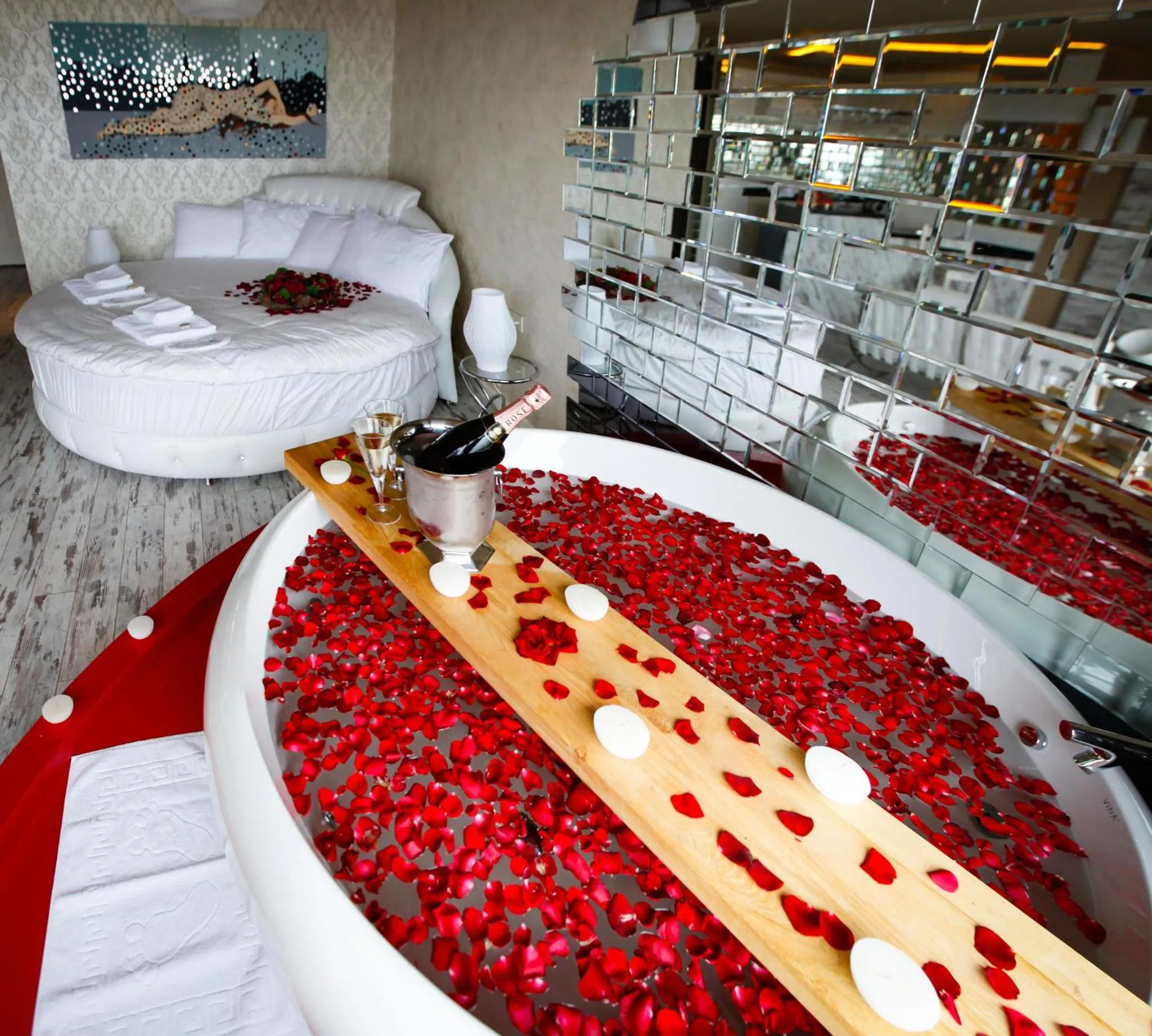 Decorative detail in Melek Hotels Moda