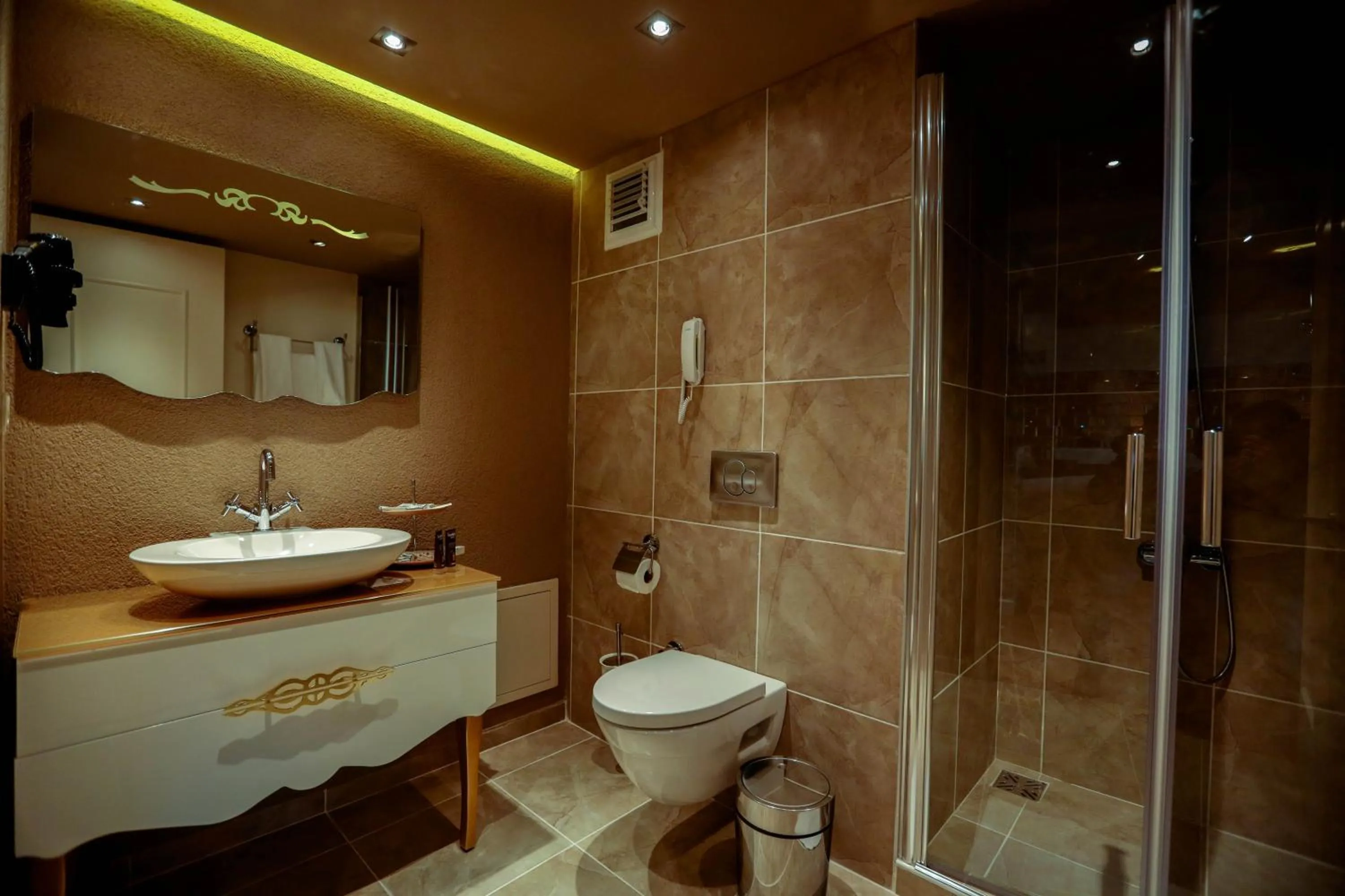 Bathroom in Melek Hotels Moda