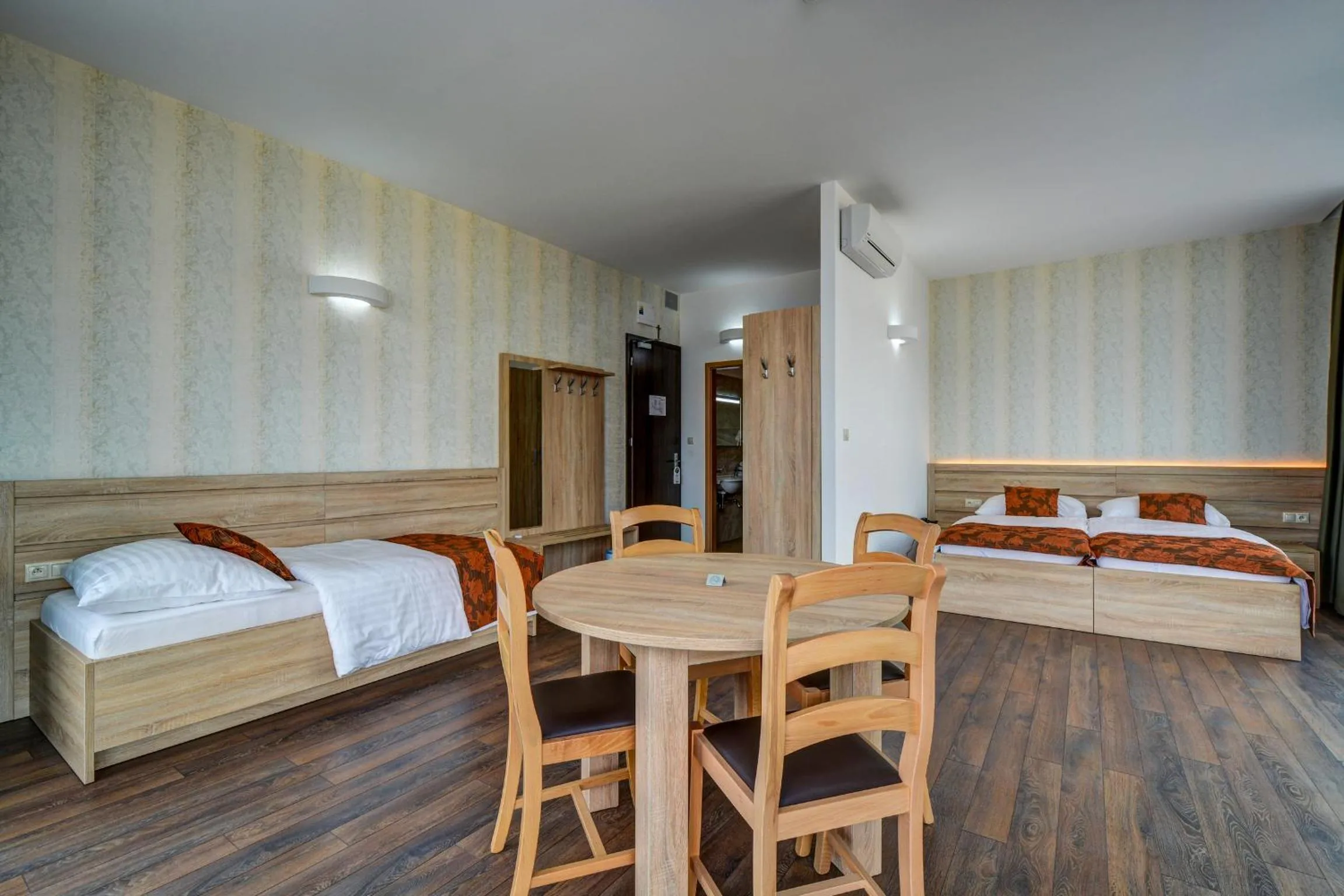 Bedroom, Bed in Hotel Samaria