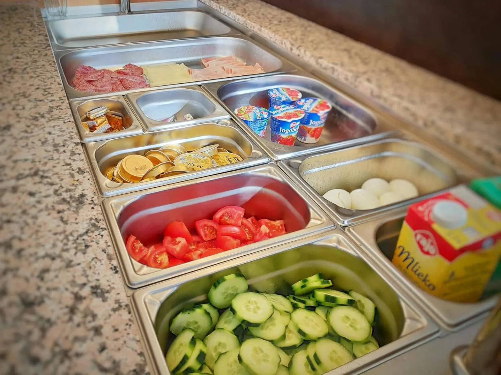 Continental breakfast in Hotel Samaria