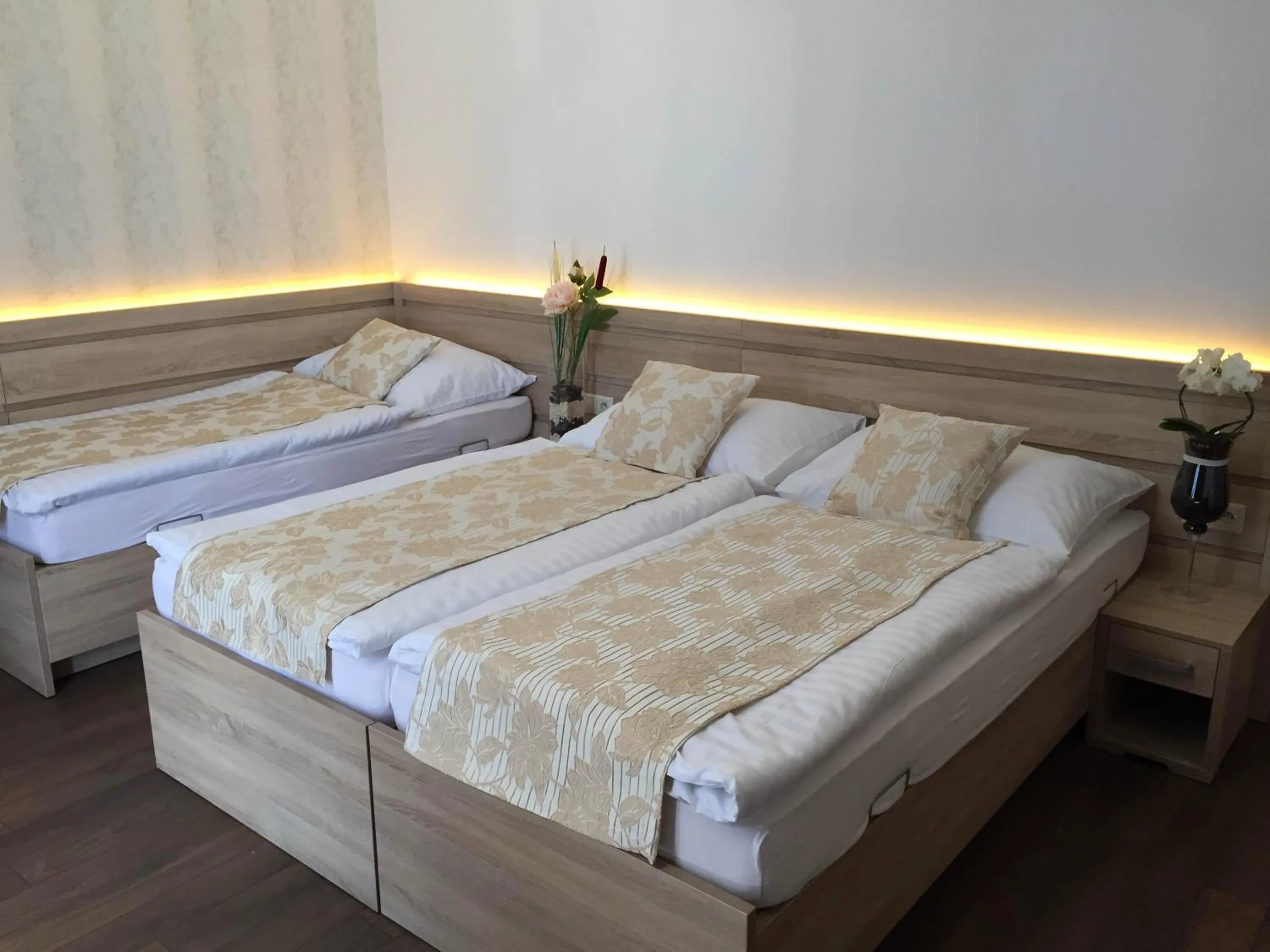 Bedroom, Bed in Hotel Samaria