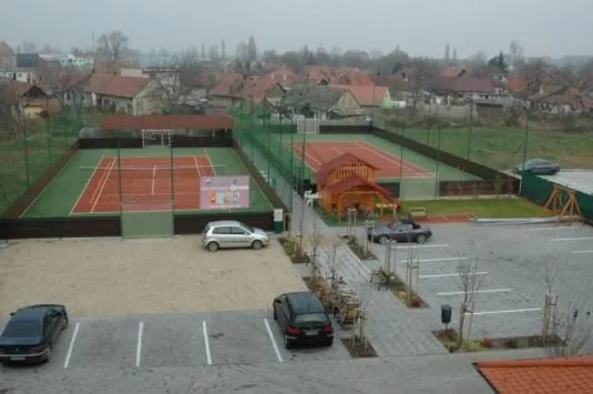 Tennis court in Hotel Tevel