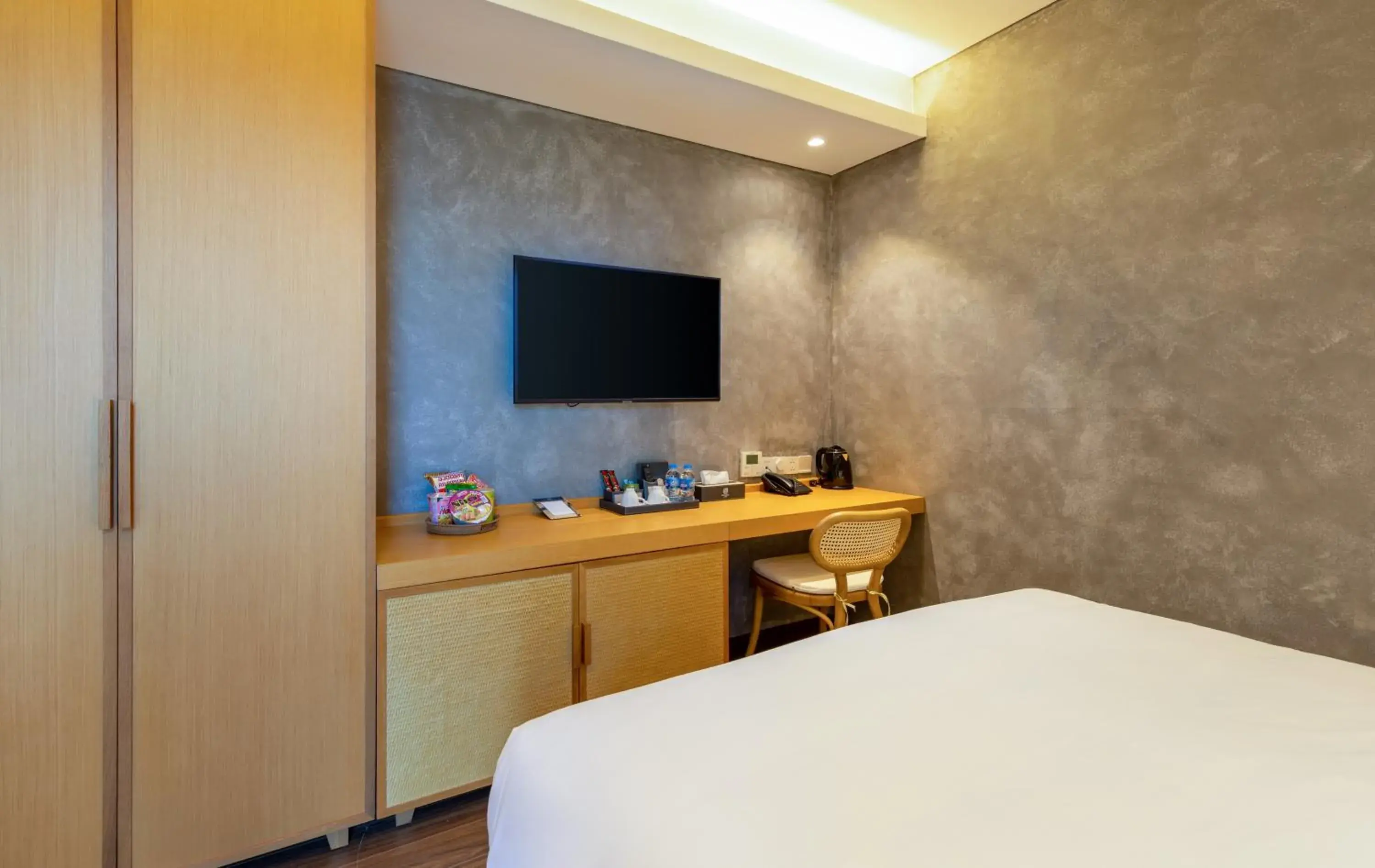 Coffee/tea facilities, TV/Entertainment Center in Kua Casa Suite Coffee/tea facilities, TV/Entertainment Center in Kua Casa Suite