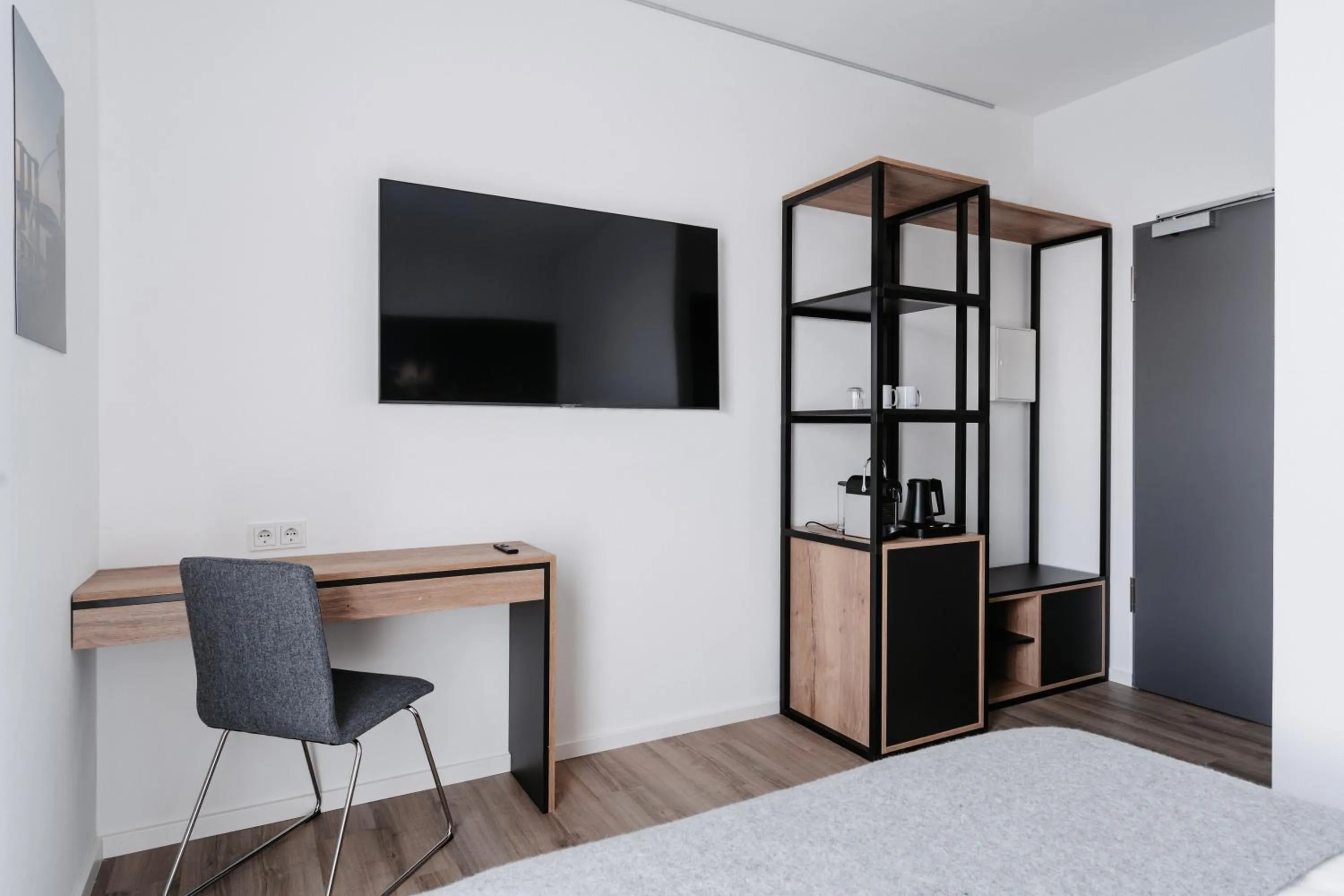 TV and multimedia, Bed in STEP INN The Fair Hotel