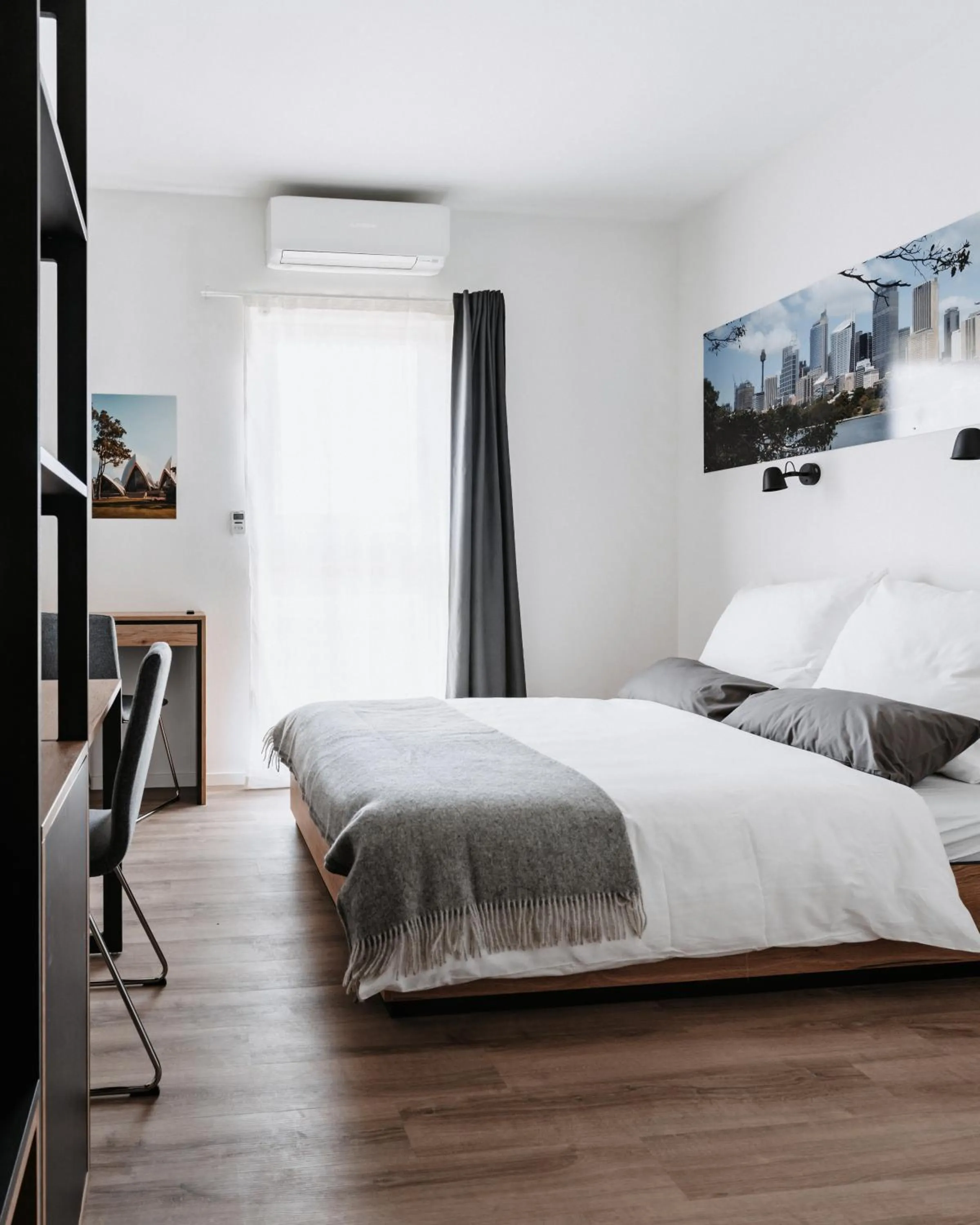 Bed in STEP INN The Fair Hotel