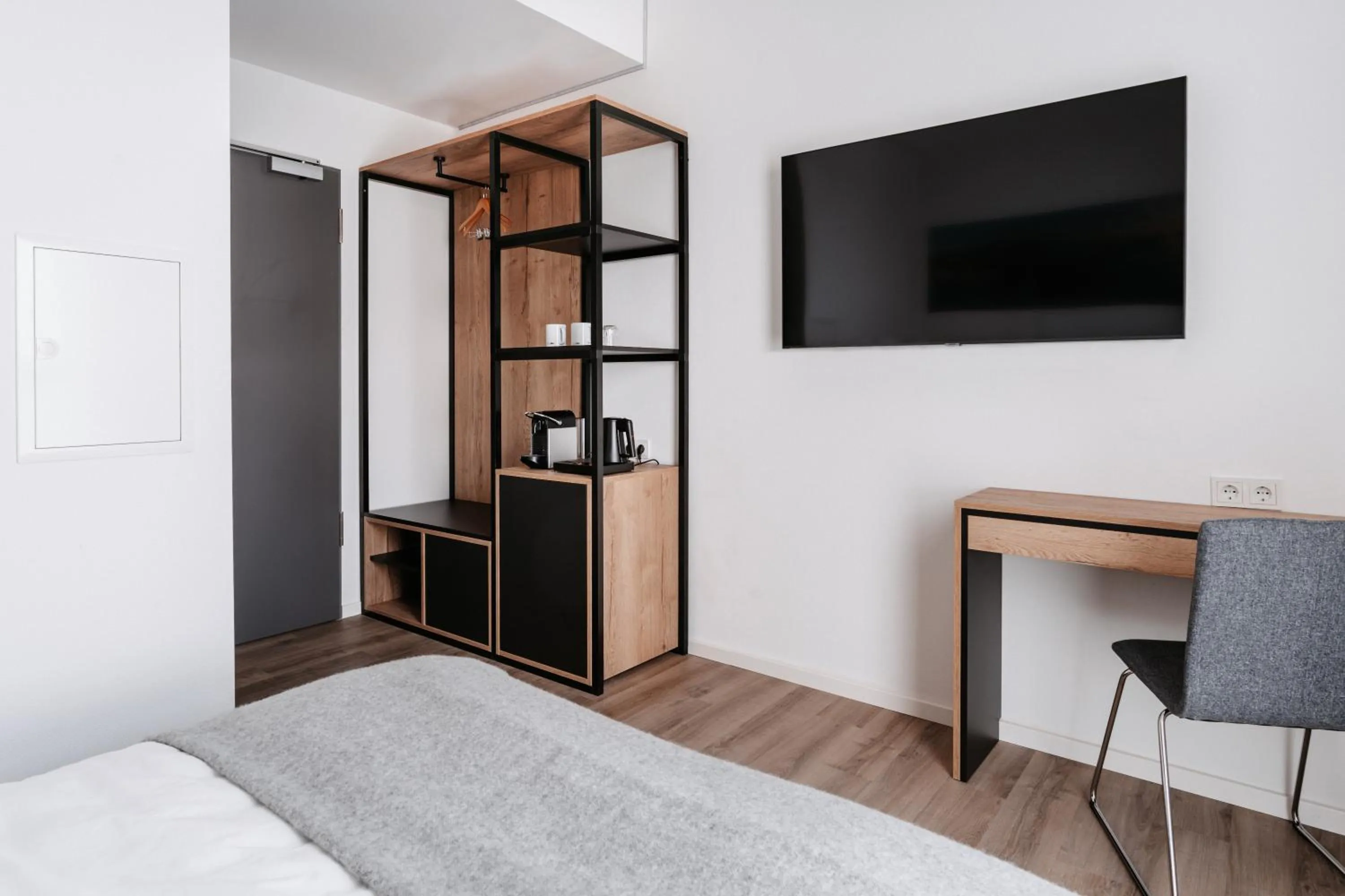 TV and multimedia, Bed in STEP INN The Fair Hotel