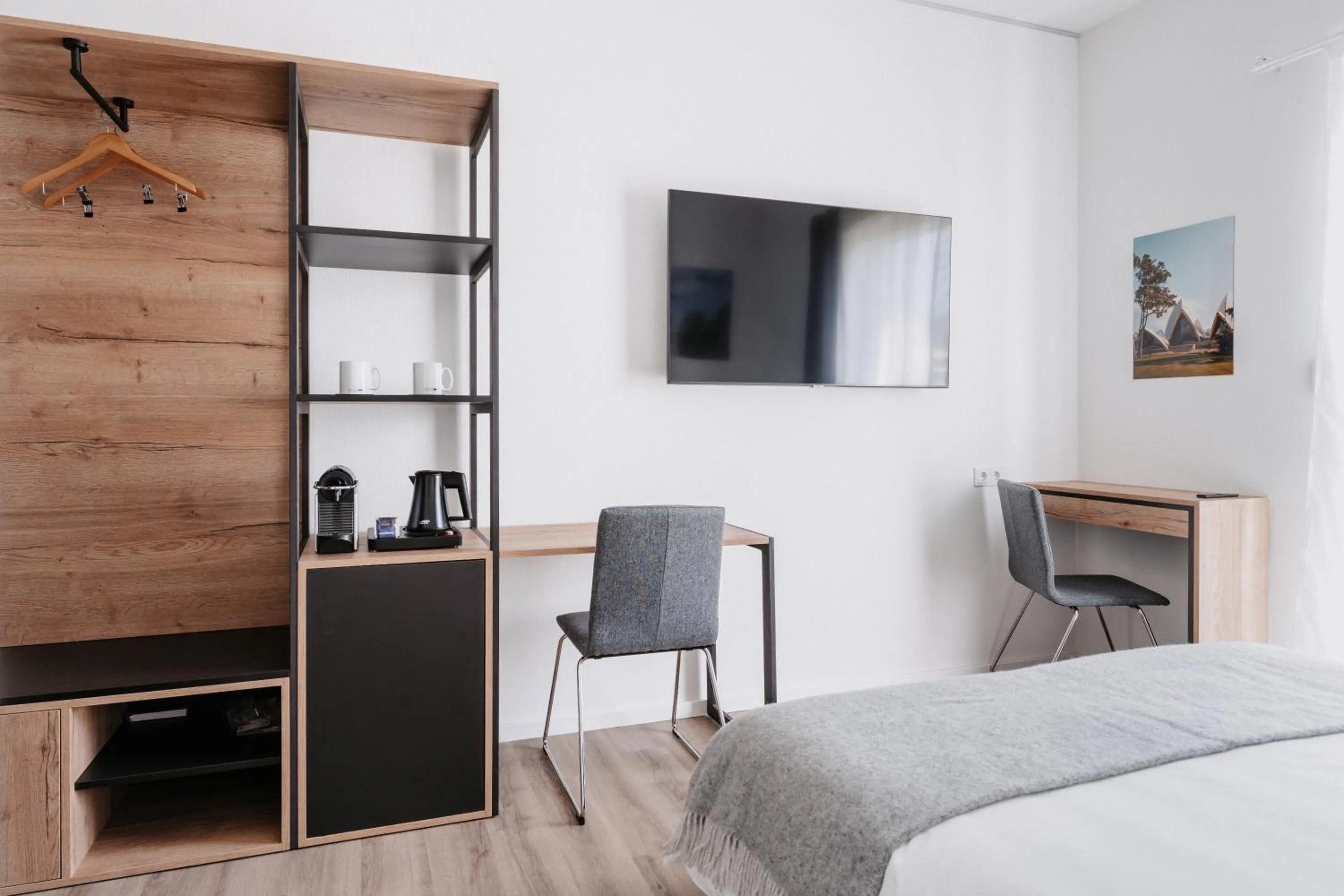 TV and multimedia, Bed in STEP INN The Fair Hotel