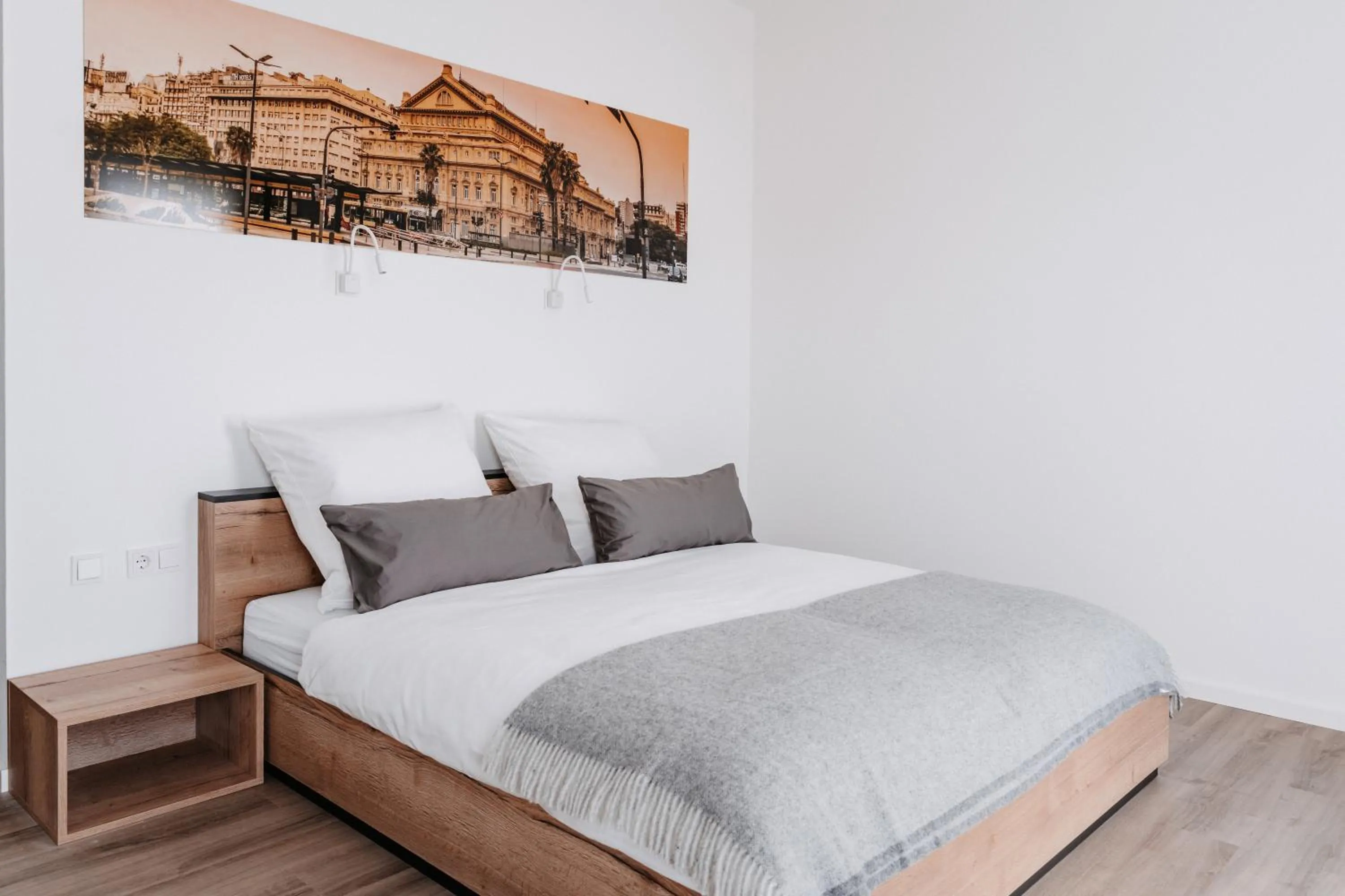 Bed in STEP INN The Fair Hotel