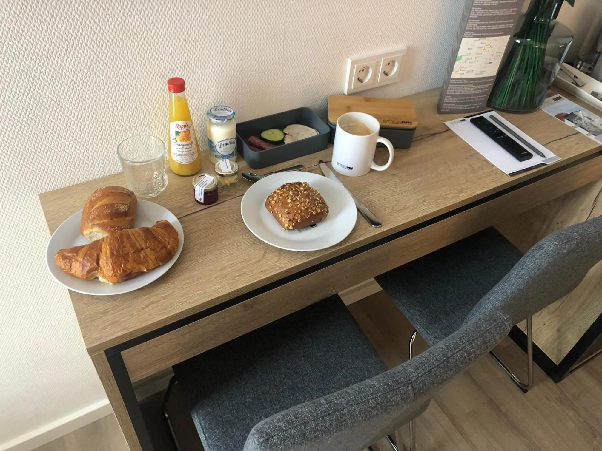 Breakfast in STEP INN The Fair Hotel