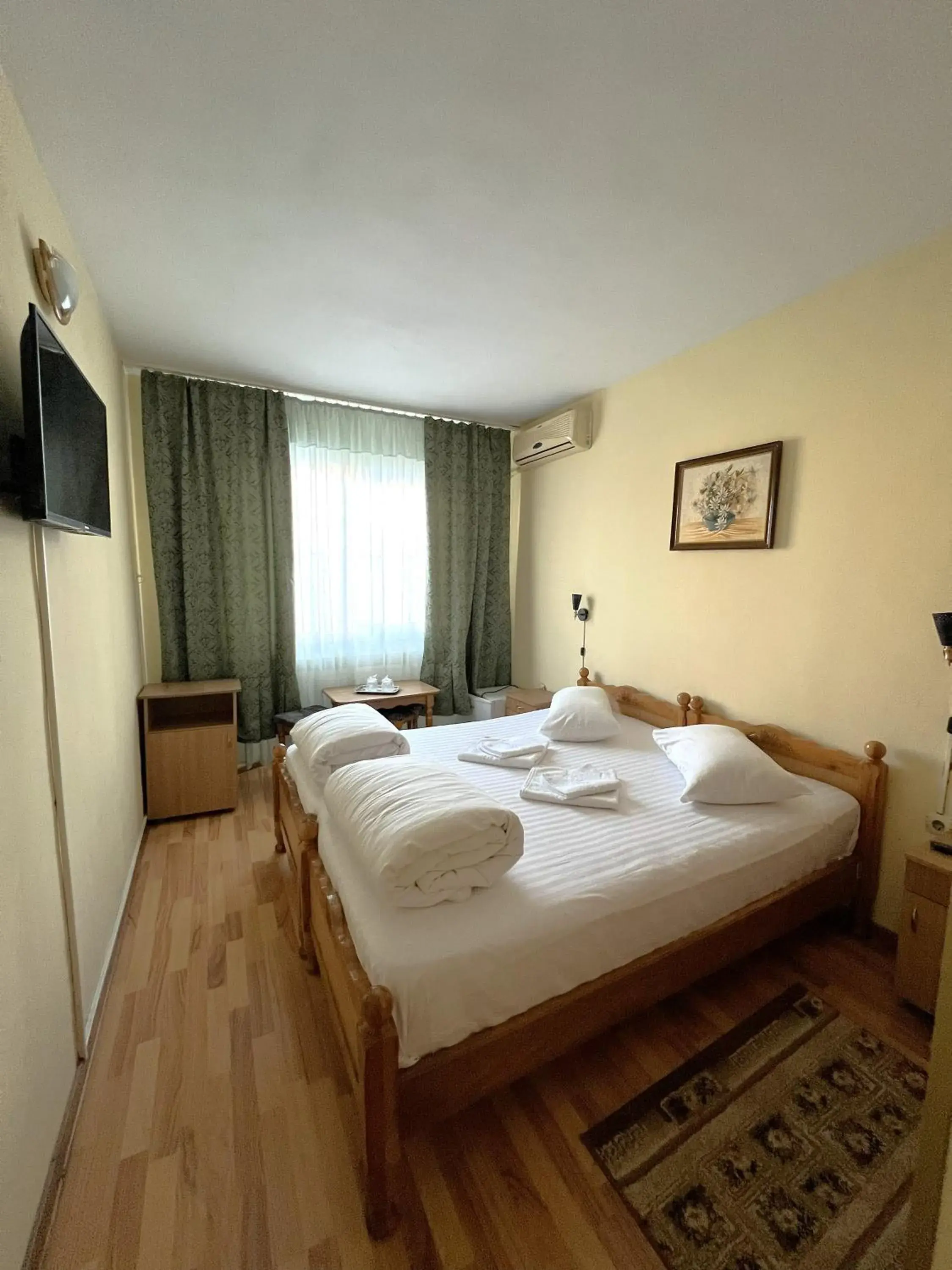 Superior Double Room in Hotel Decebal Bistrita Superior Double Room in Hotel Decebal Bistrita