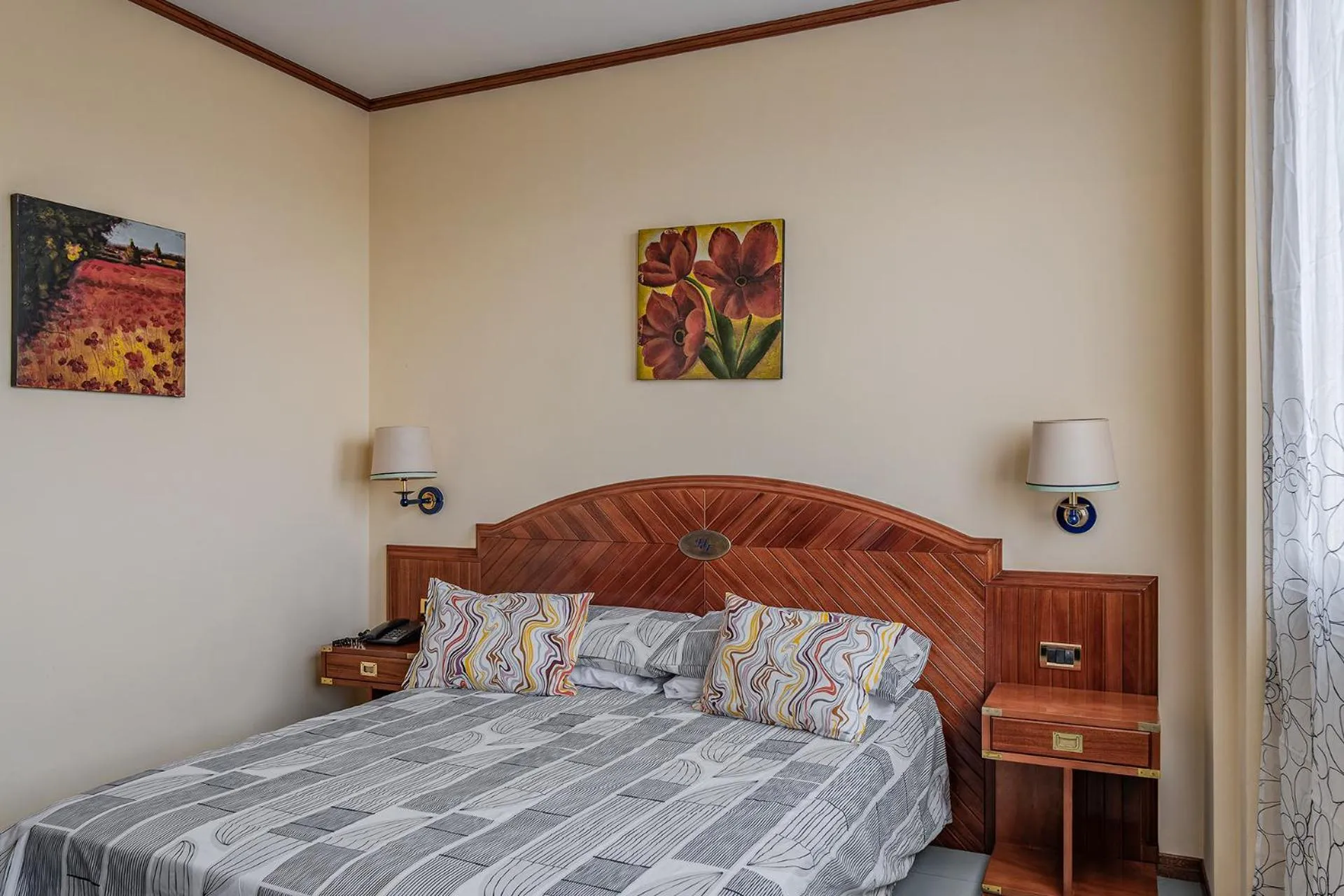 Bedroom, Bed in Hotel Tornese - Rooftop Sea View