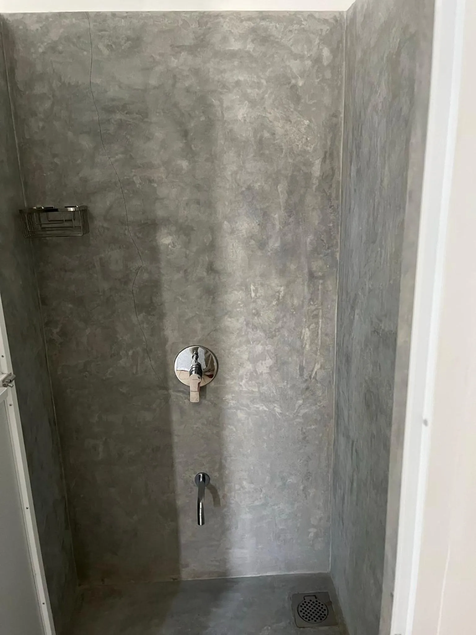 Shower in Tanty’s Hostel