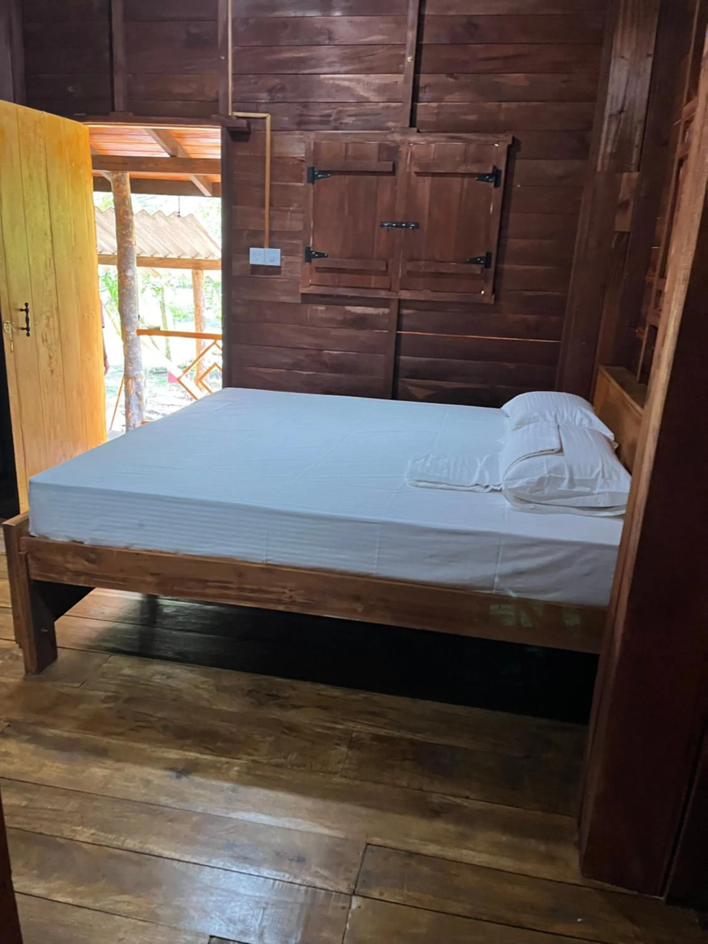 Bedroom, Bed in Tanty’s Hostel