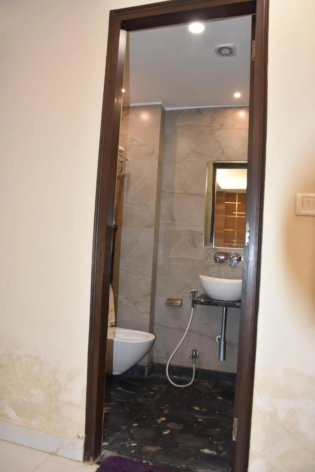 Bathroom in Hotel Wall City 55