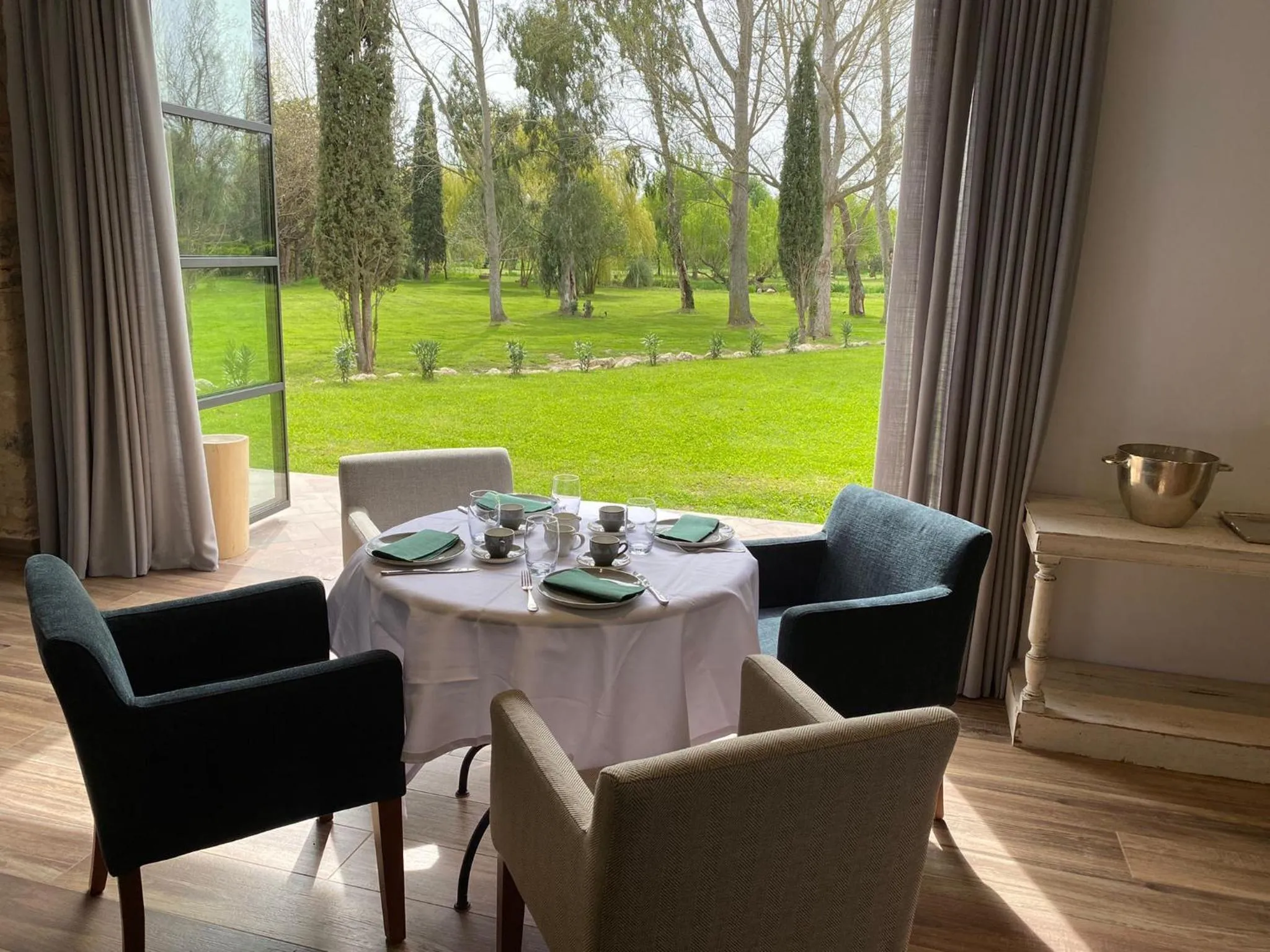 Garden view in HOTEL MAS ARET