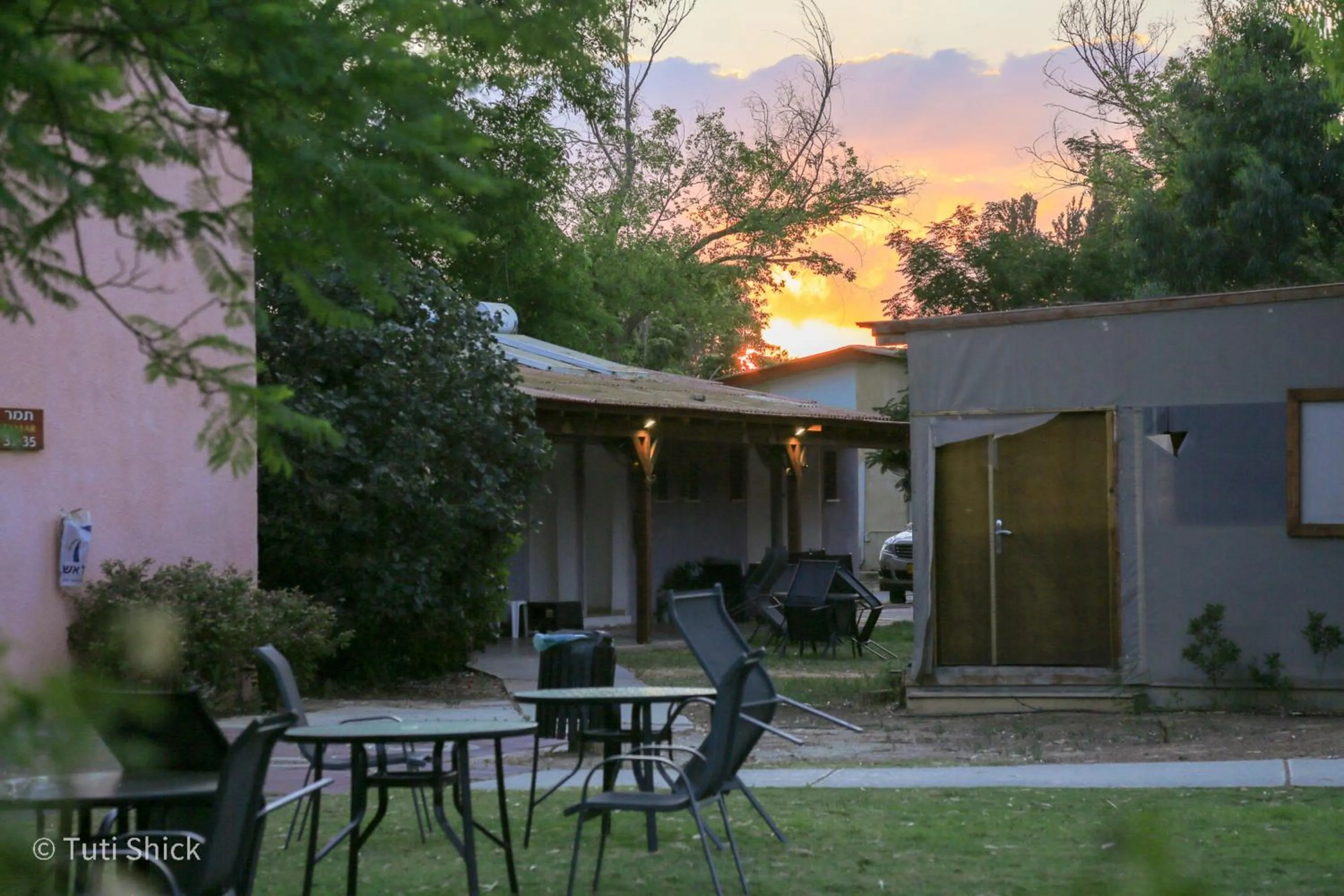 Garden in Mandara - Country Lodging