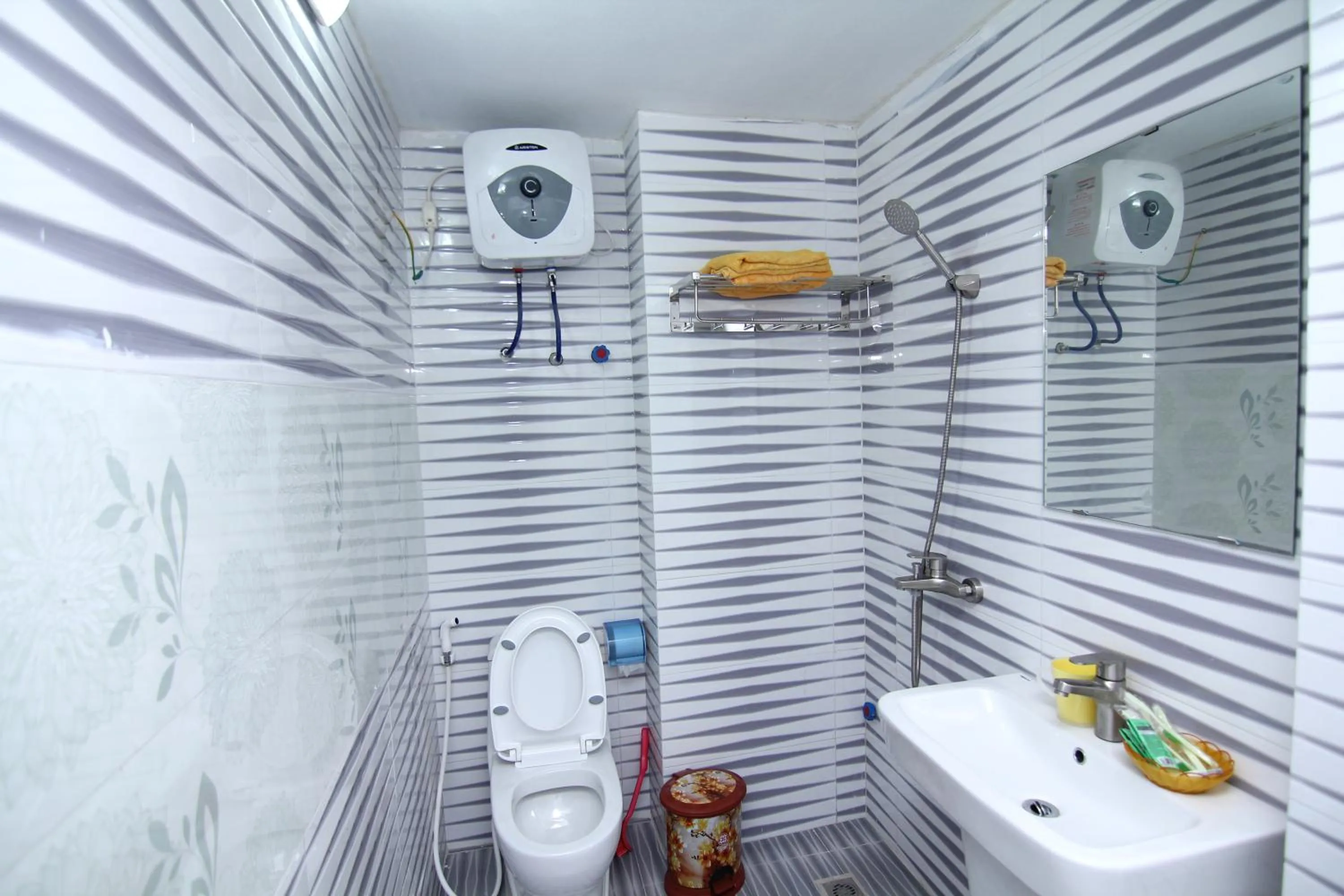 Toilet in Huong Cang Sea View Hotel