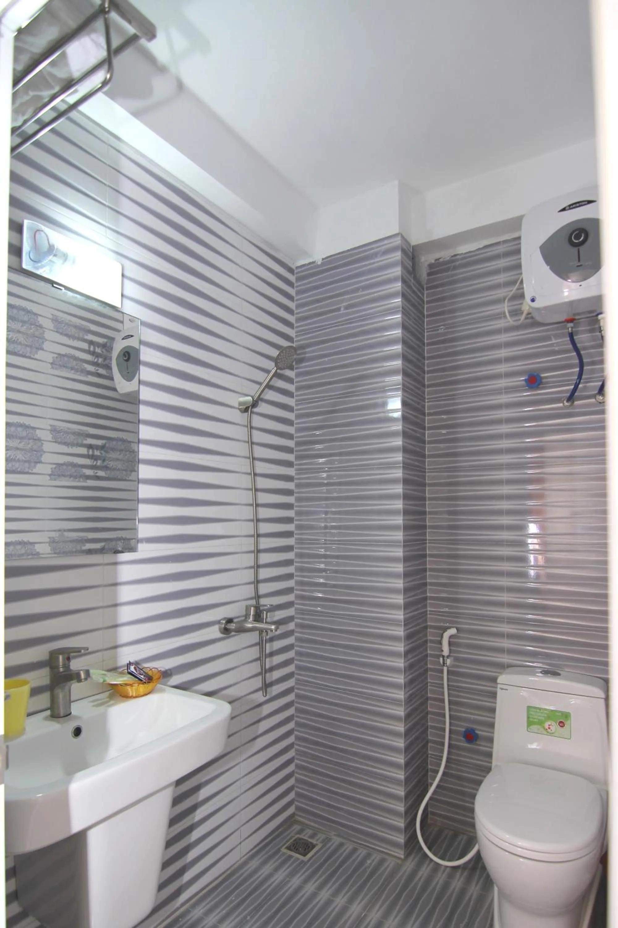 Toilet in Huong Cang Sea View Hotel