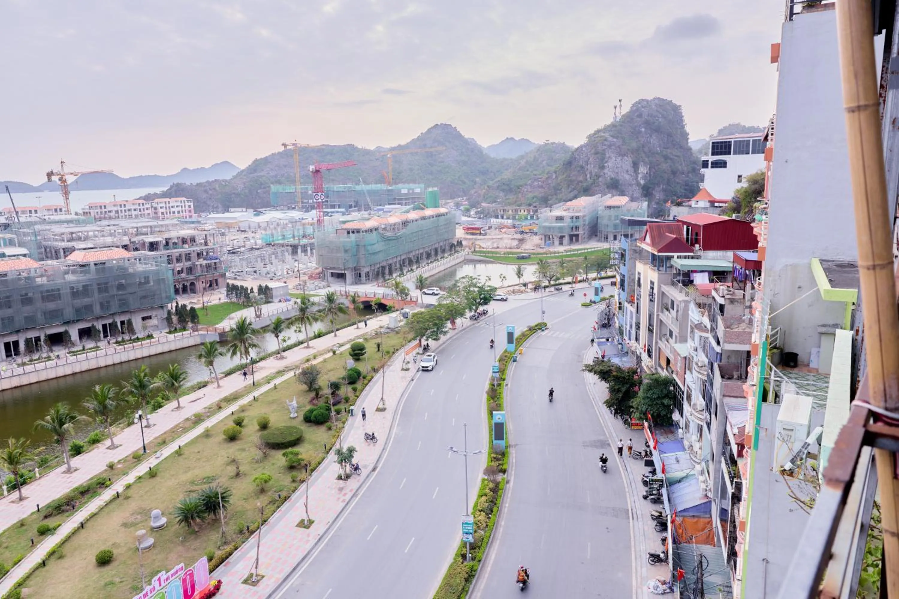 Day in Huong Cang Sea View Hotel