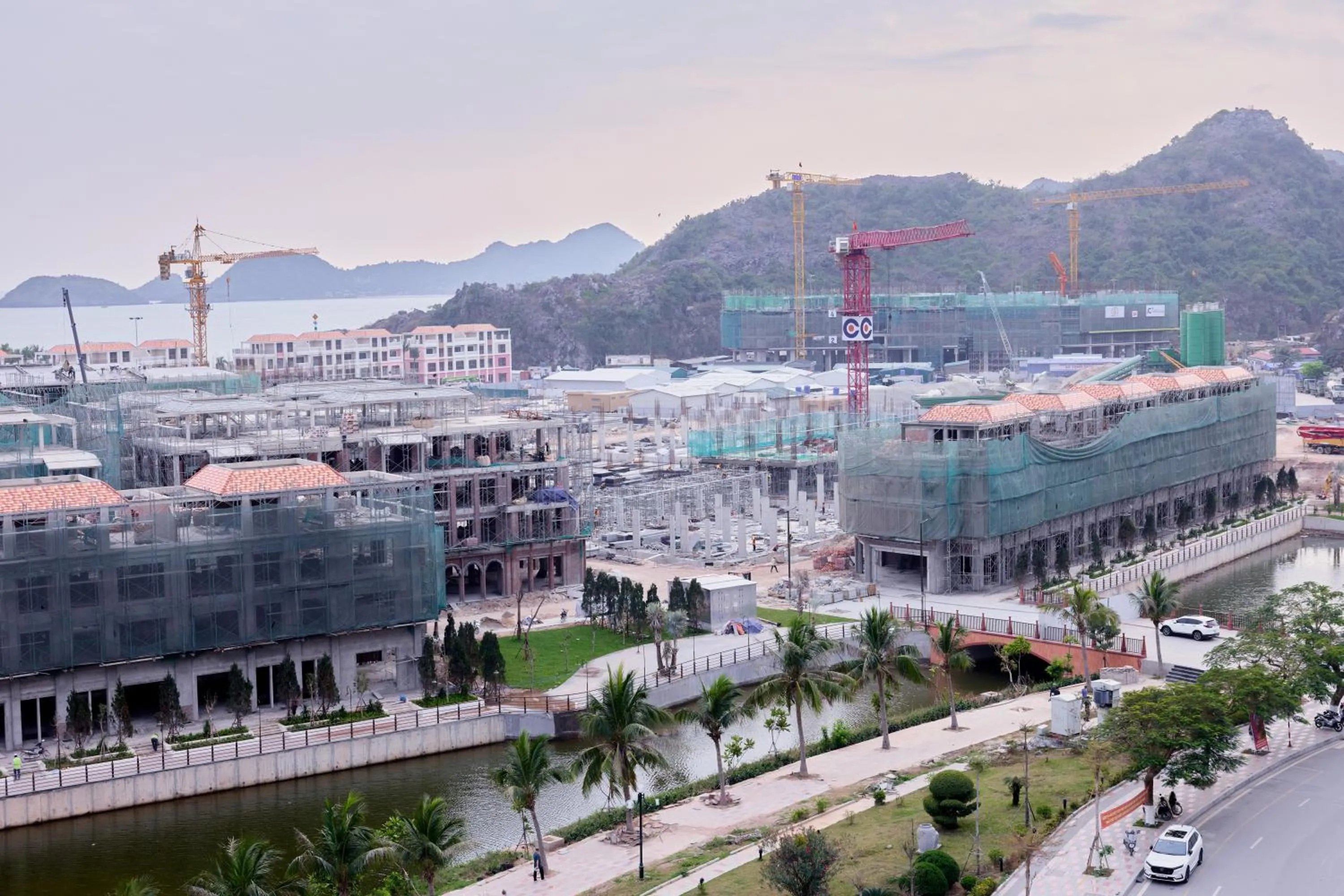 Property building in Huong Cang Sea View Hotel