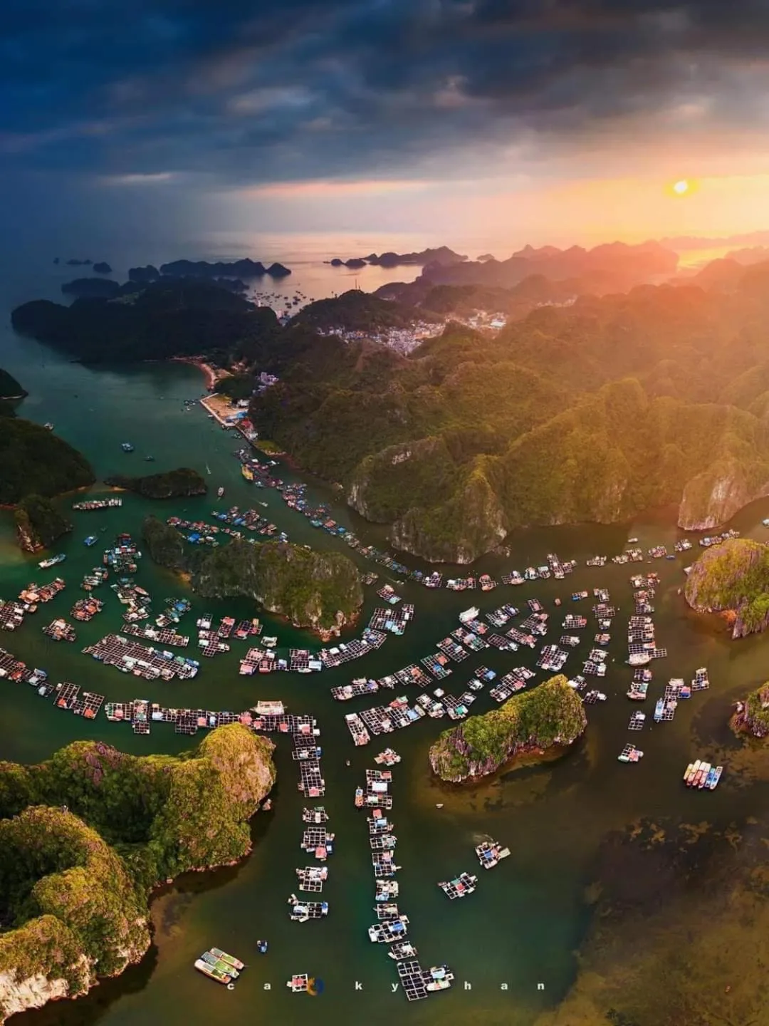 Neighbourhood in Huong Cang Sea View Hotel