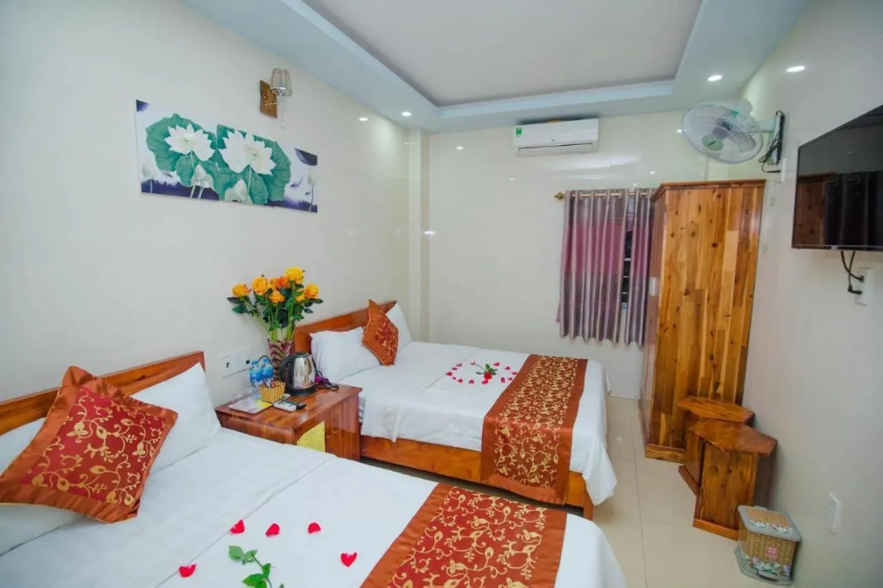 Bed in Huong Cang Sea View Hotel
