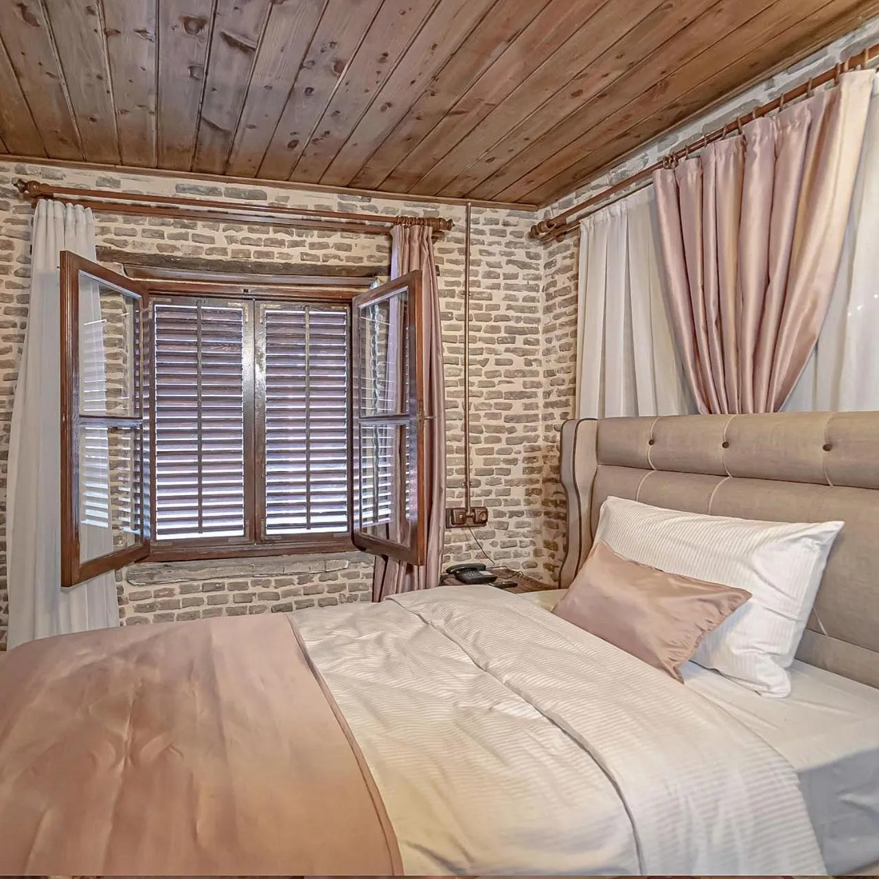 Bed in Konak Avula Boutique Hotel