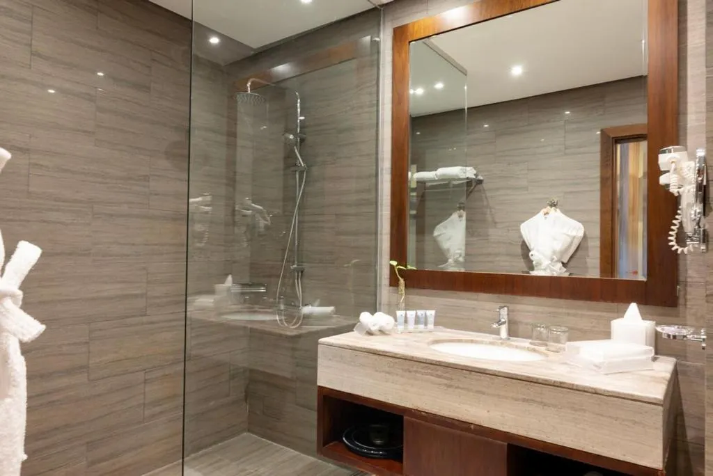 Bay La Sun Hotel and Marina - Emaar King Abdullah Economic City