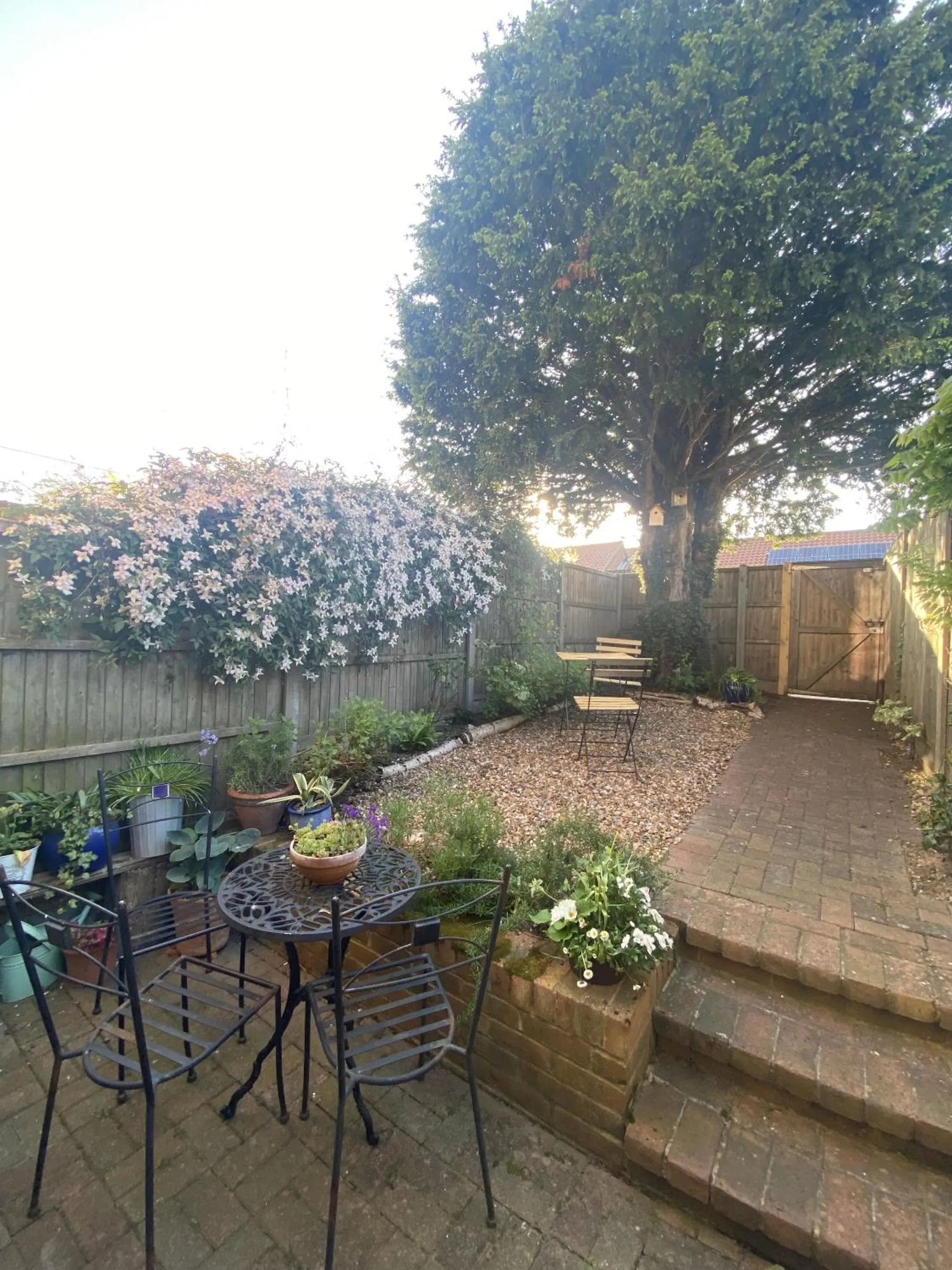 Garden in Green Cottages