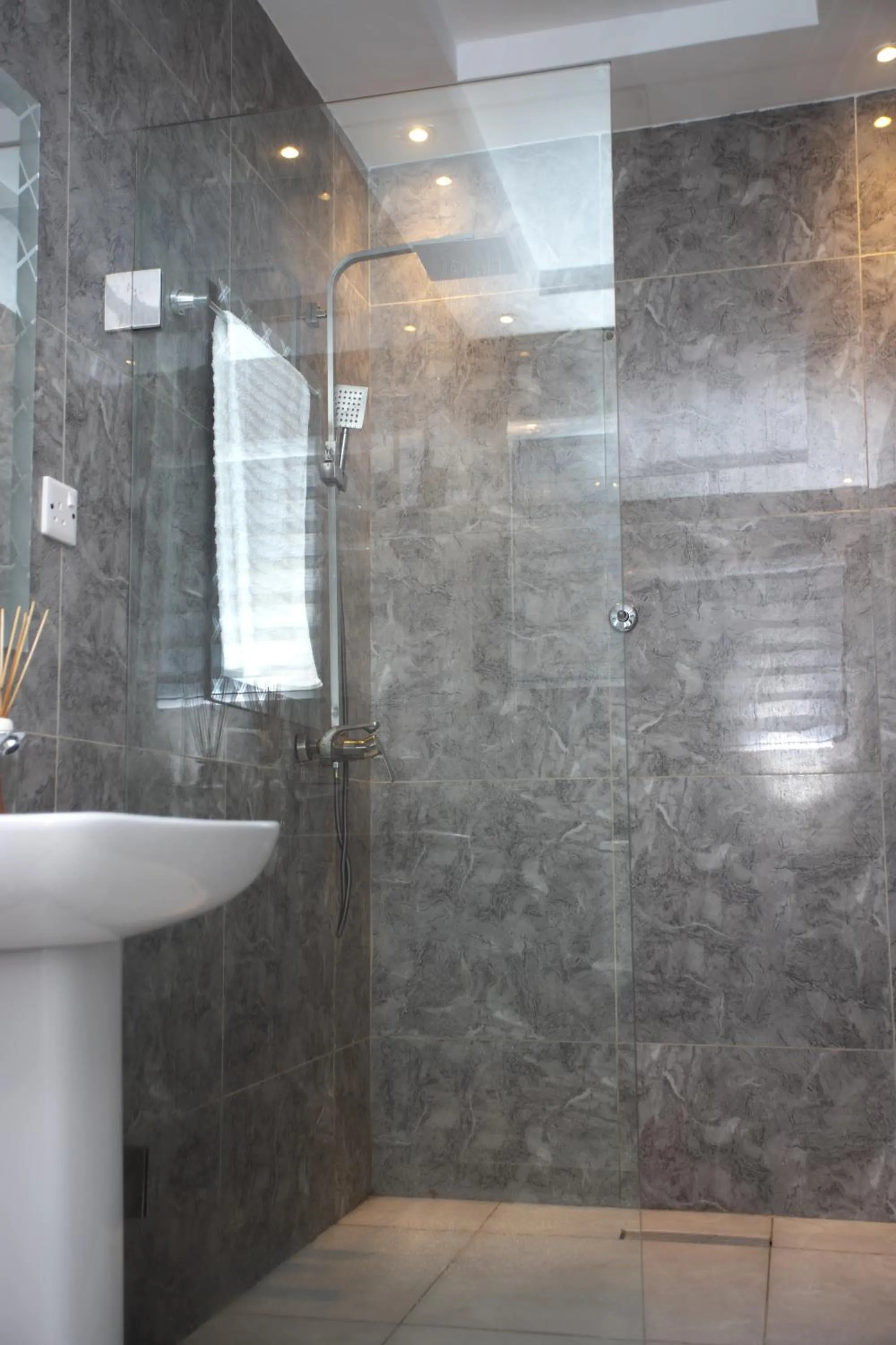 Shower in Labev Hotel