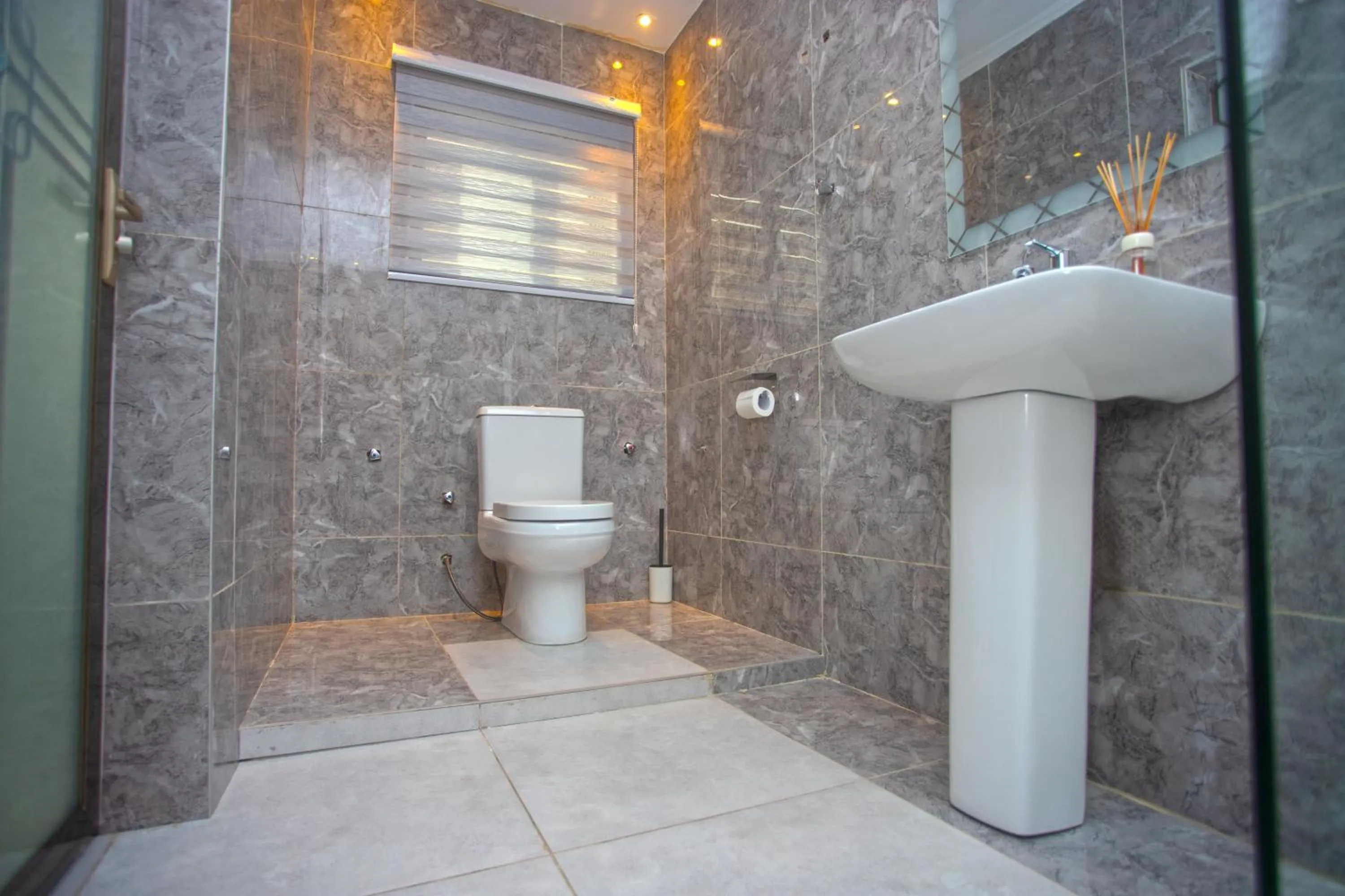 Toilet in Labev Hotel