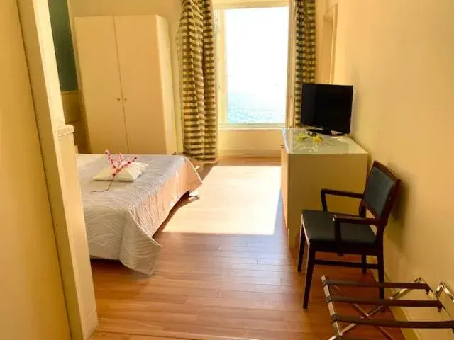 Double or Twin Room with Sea View in HOTEL DEL GOLFO Double or Twin Room with Sea View in HOTEL DEL GOLFO