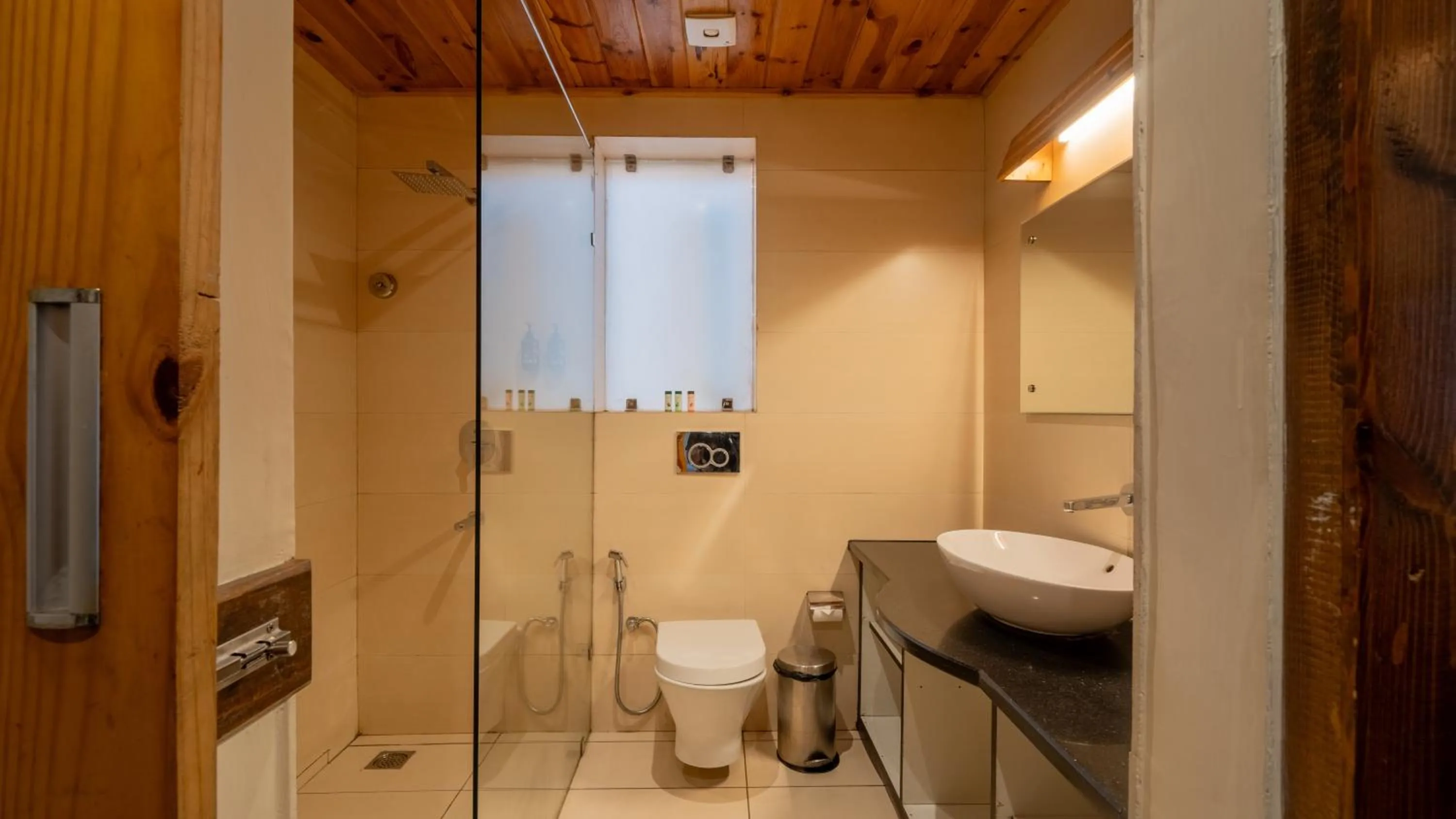 Toilet in Tarangi Resort and Spa